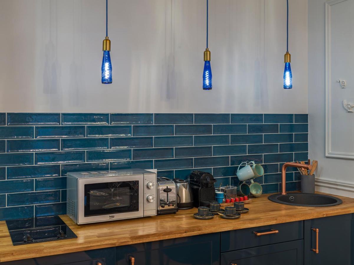 The Blue Pearl Apartment *