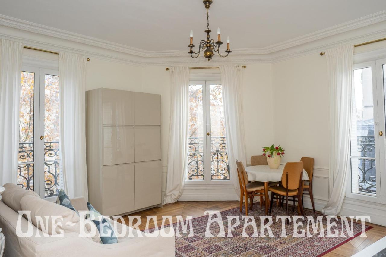 Eiffel Tower View Bed & Breakfast