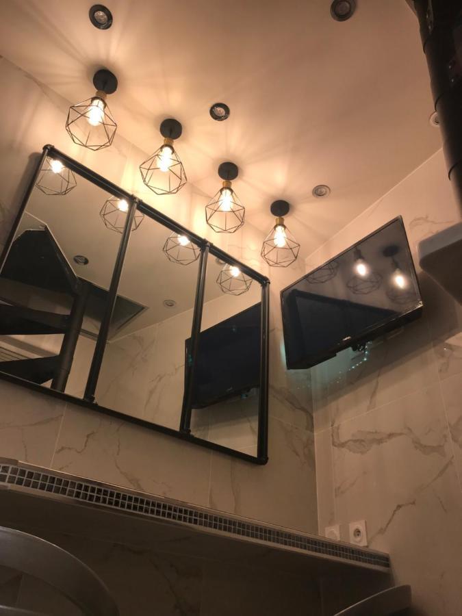 Superbe Triplex Au Coeur De Montorgueil Appartamento *
