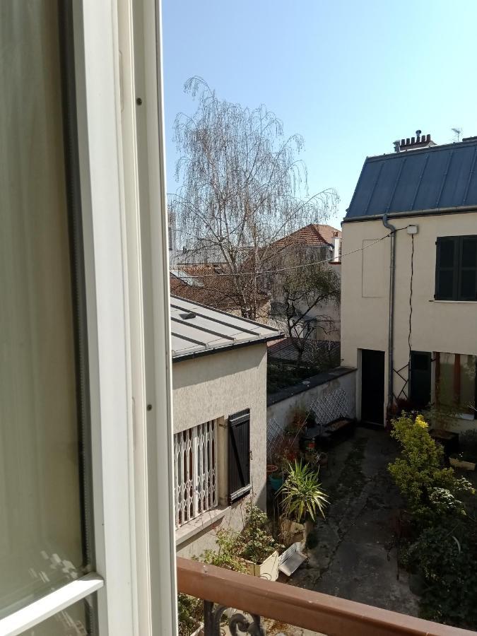 Authentic House Small, Bright And Calm Apartment Paris