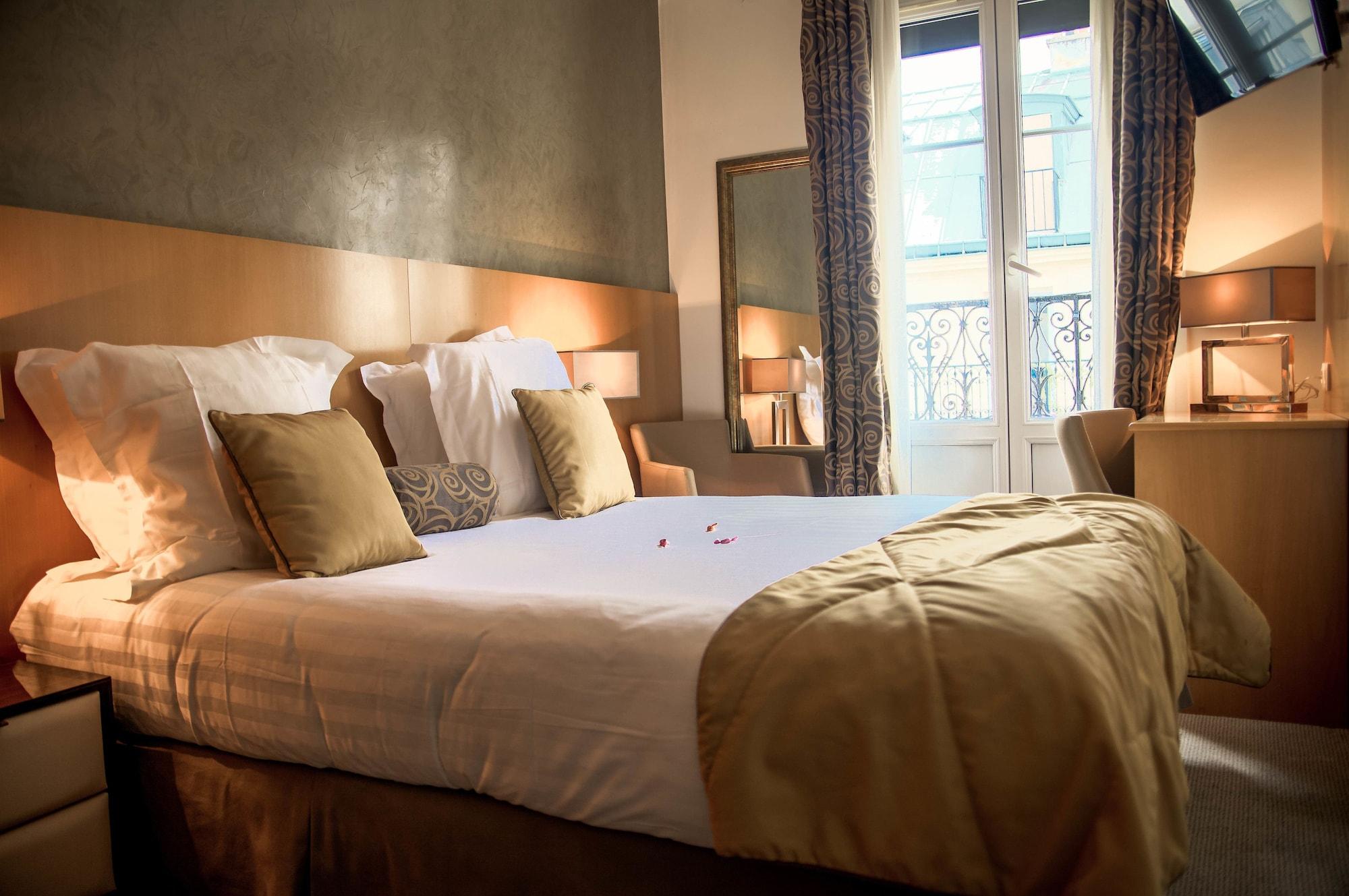 Boronali Hotel 3*