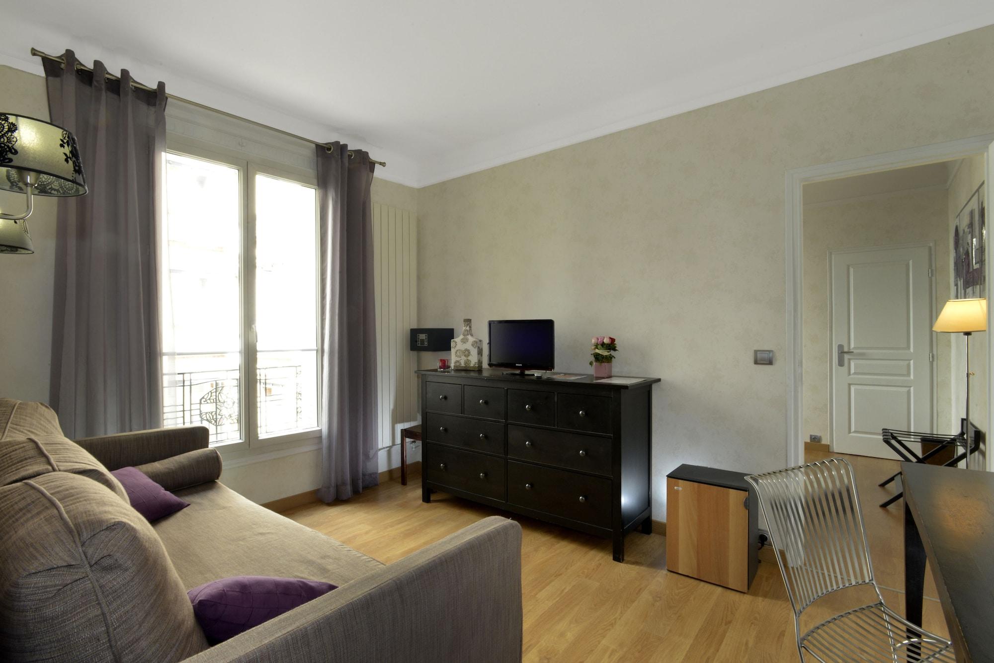 Hotel Carladez Cambronne Paris