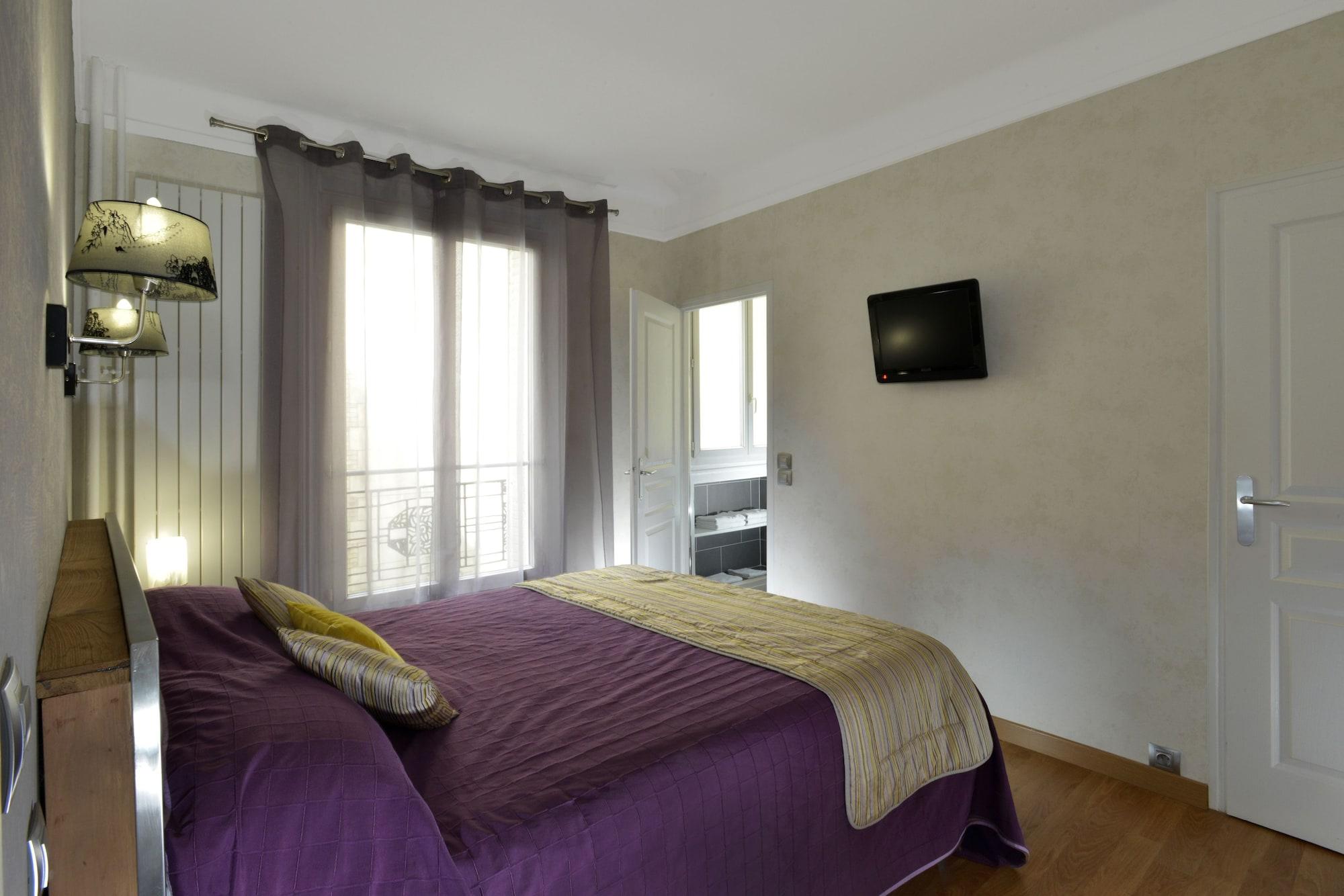 Carladez Cambronne Hotel 3*