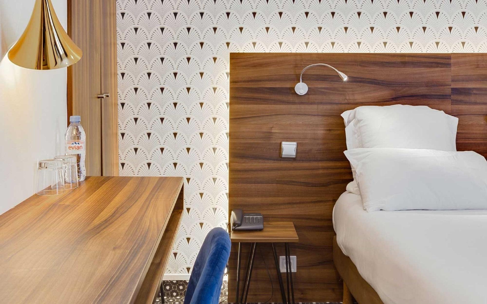 Hotel Carladez Cambronne Paris