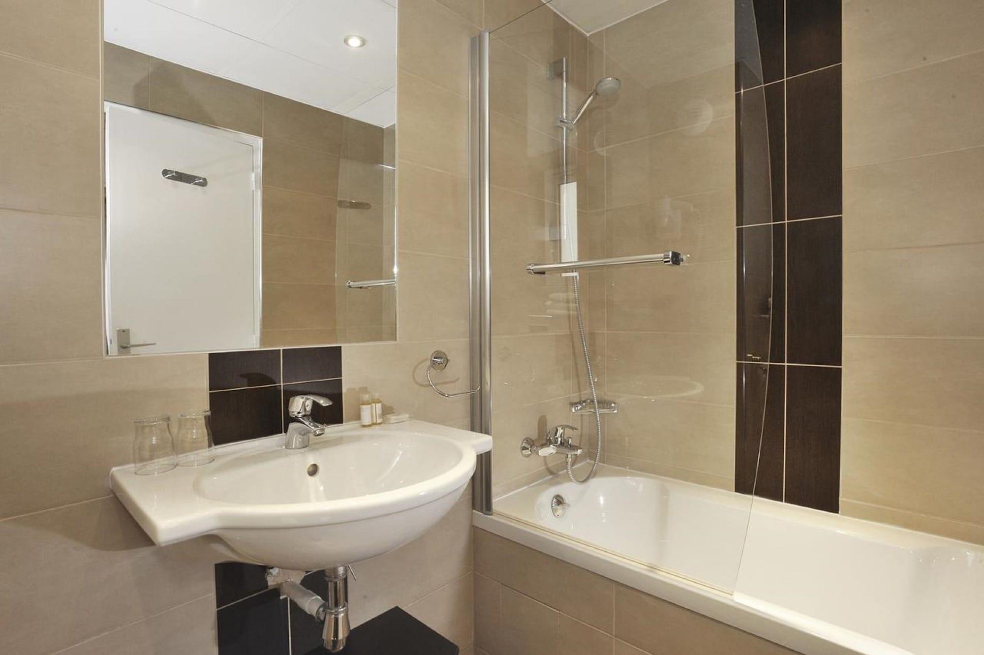 Carladez Cambronne Hotel Paris