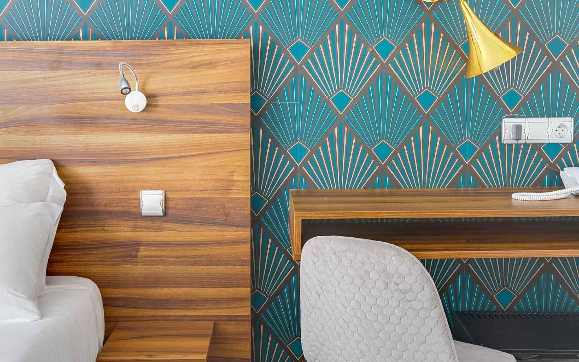 Carladez Cambronne Hotel 3*