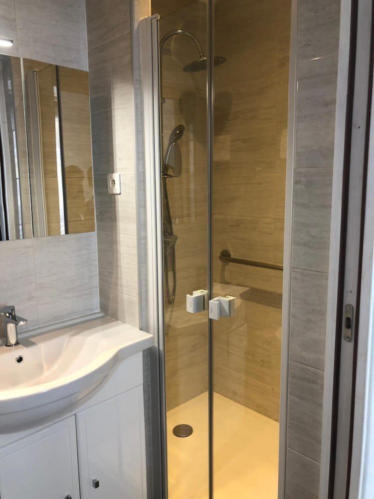 Clauzel Hotel 2*