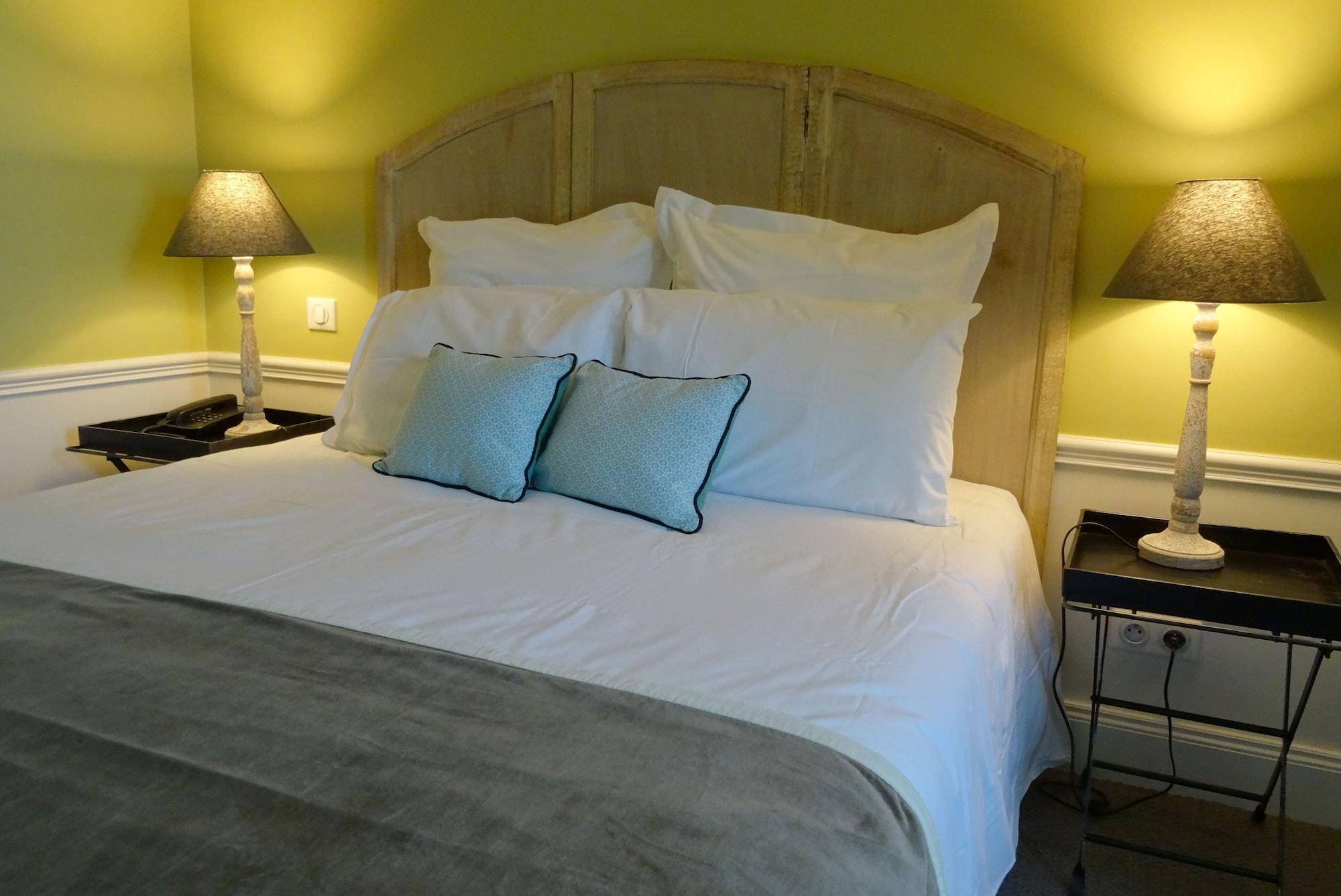 Hotel Maison Chomel 3*