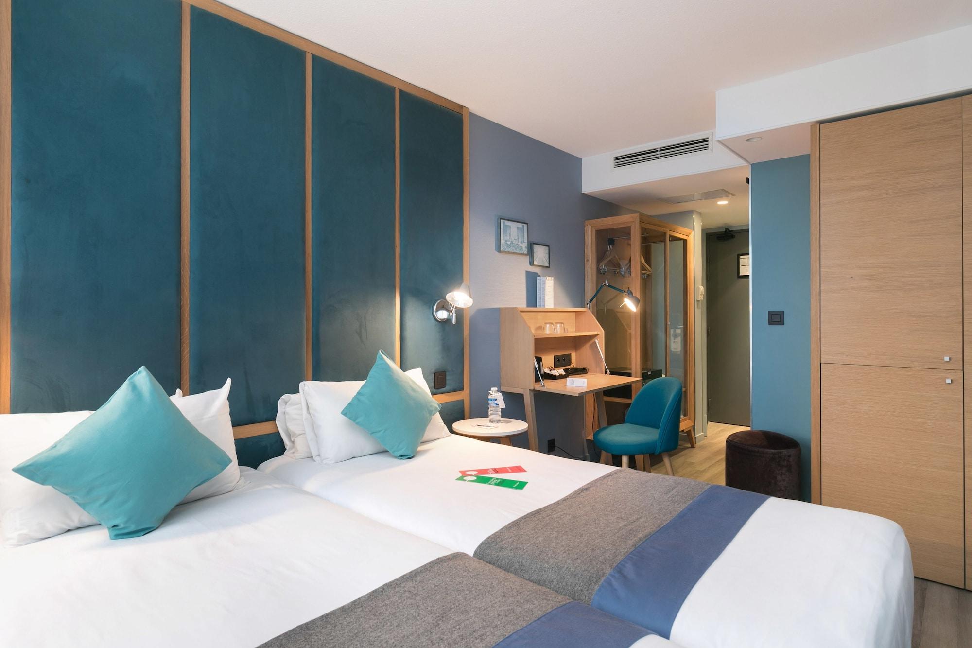 Quality Hotel&suites Bercy Bibliothèque By Happyculture