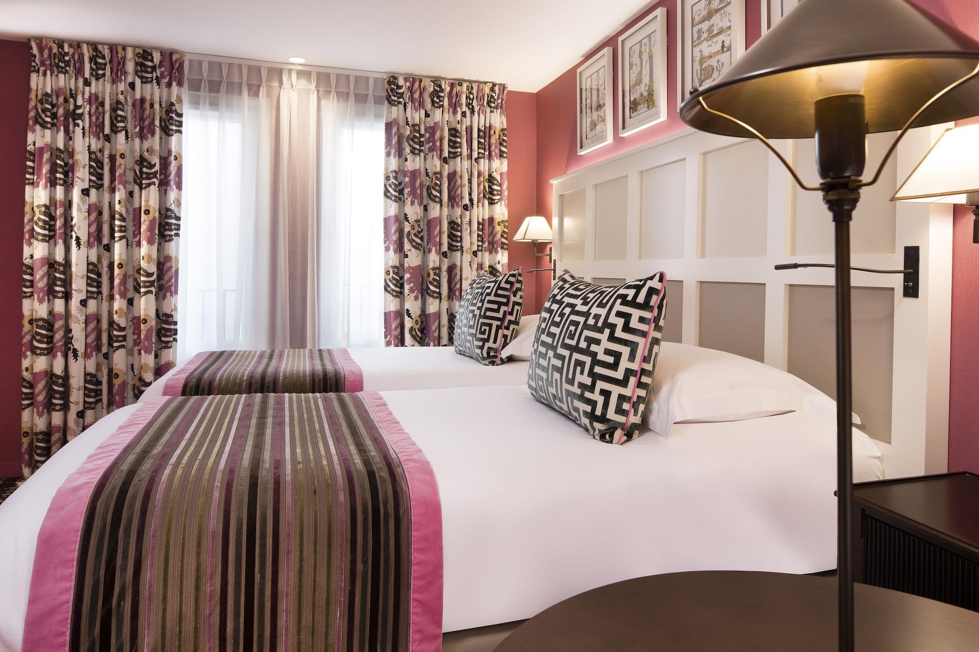 Hotel Les Tournelles Paris