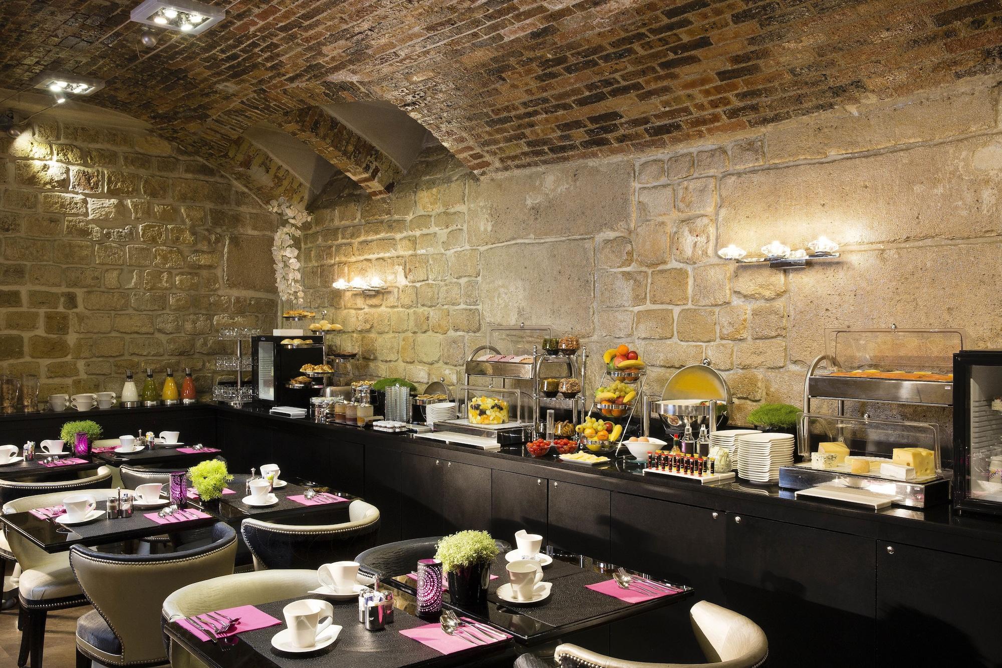 Grand Saint Michel 4*
