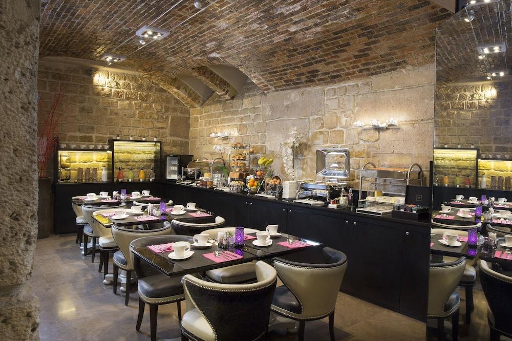Grand Saint Michel Hotel 4*