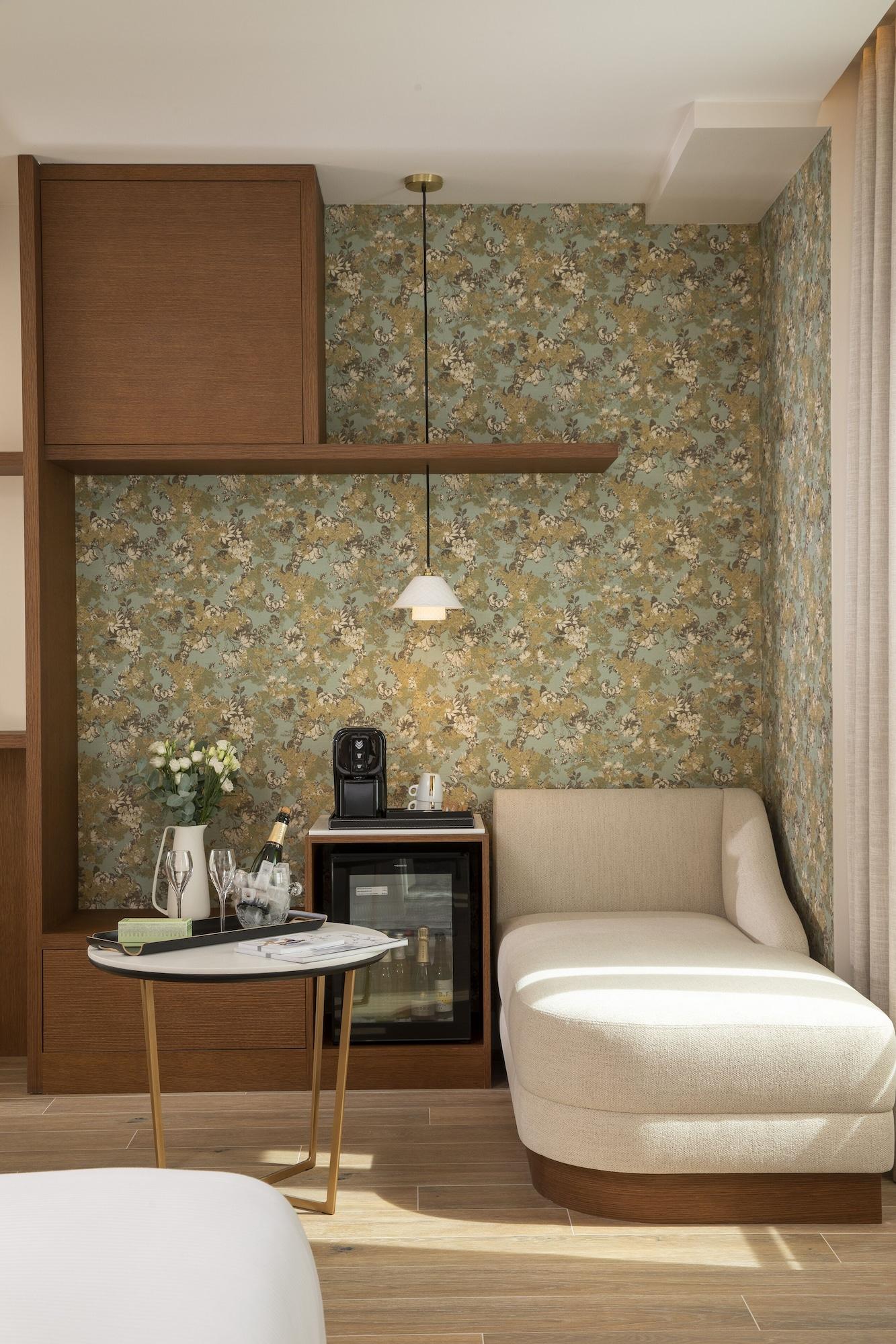 Hotel Des Champs-elysées Parigi
