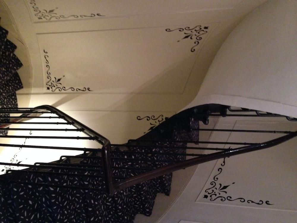 Gare De Lyon Hotel 3*
