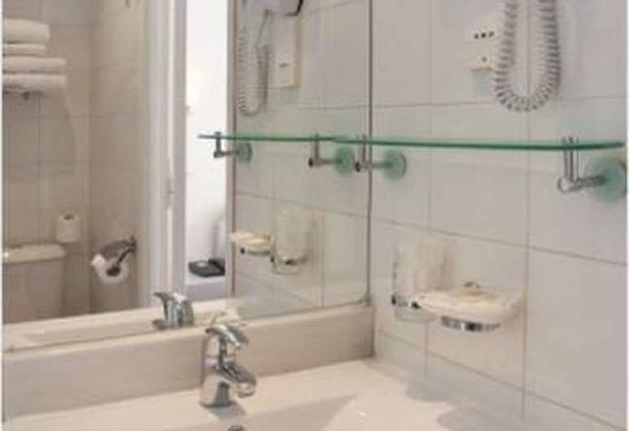 Hotel Crimée 3*