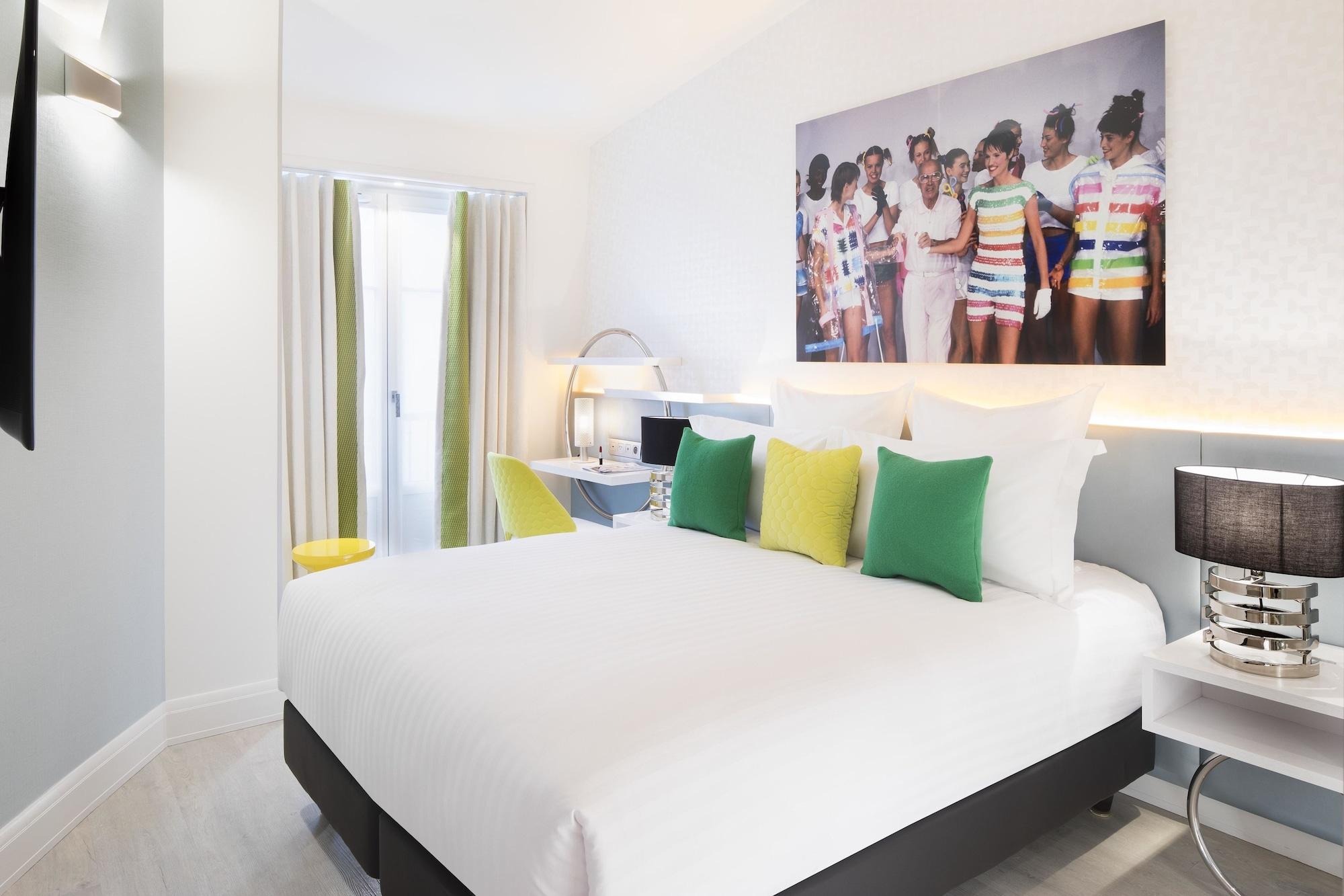 Dress Code Hotel Parigi