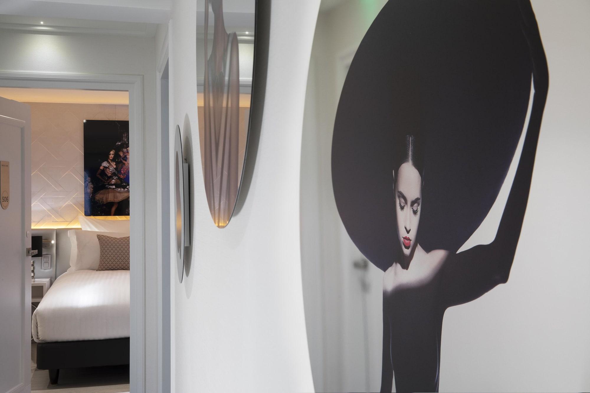 Dress Code Hotel Parigi