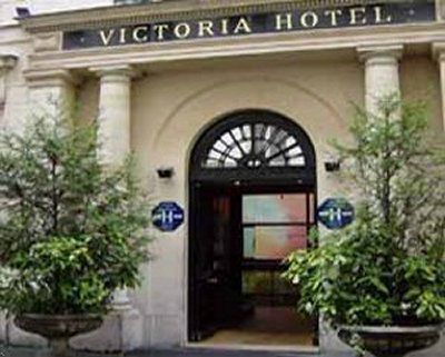Victoria 2* Paris