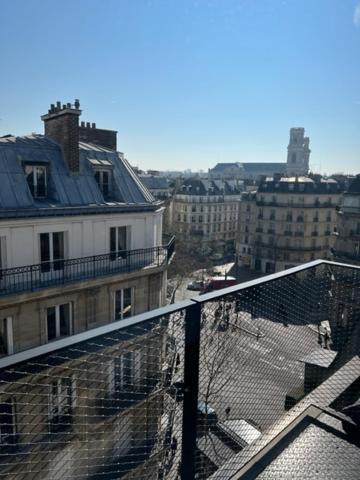 Appartamento Place In Saint Germain Des Près Parigi