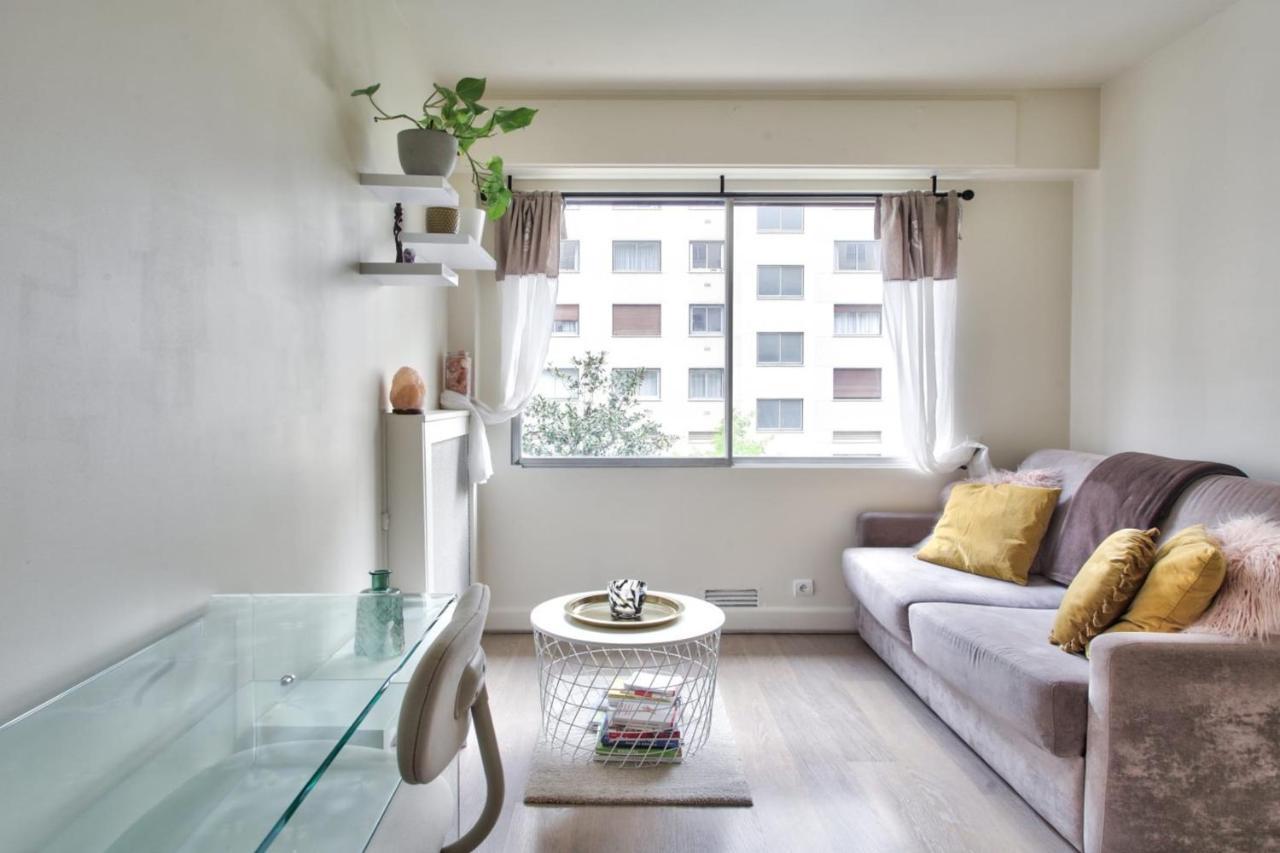 Apartment Charming Studio In The Heart Of The Invalides