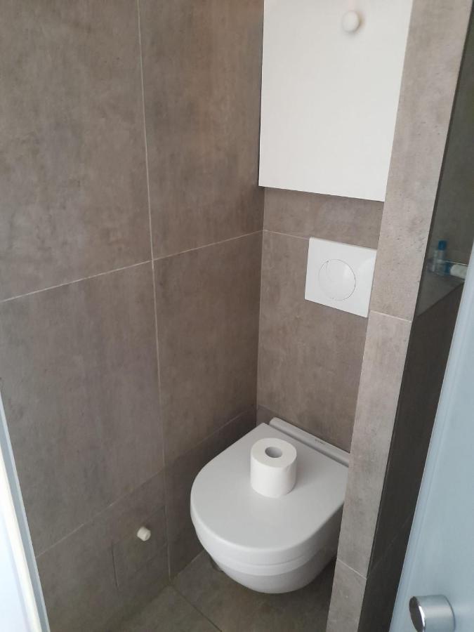 Studio Equipe Metro Abbesses A Montmartre * Paris