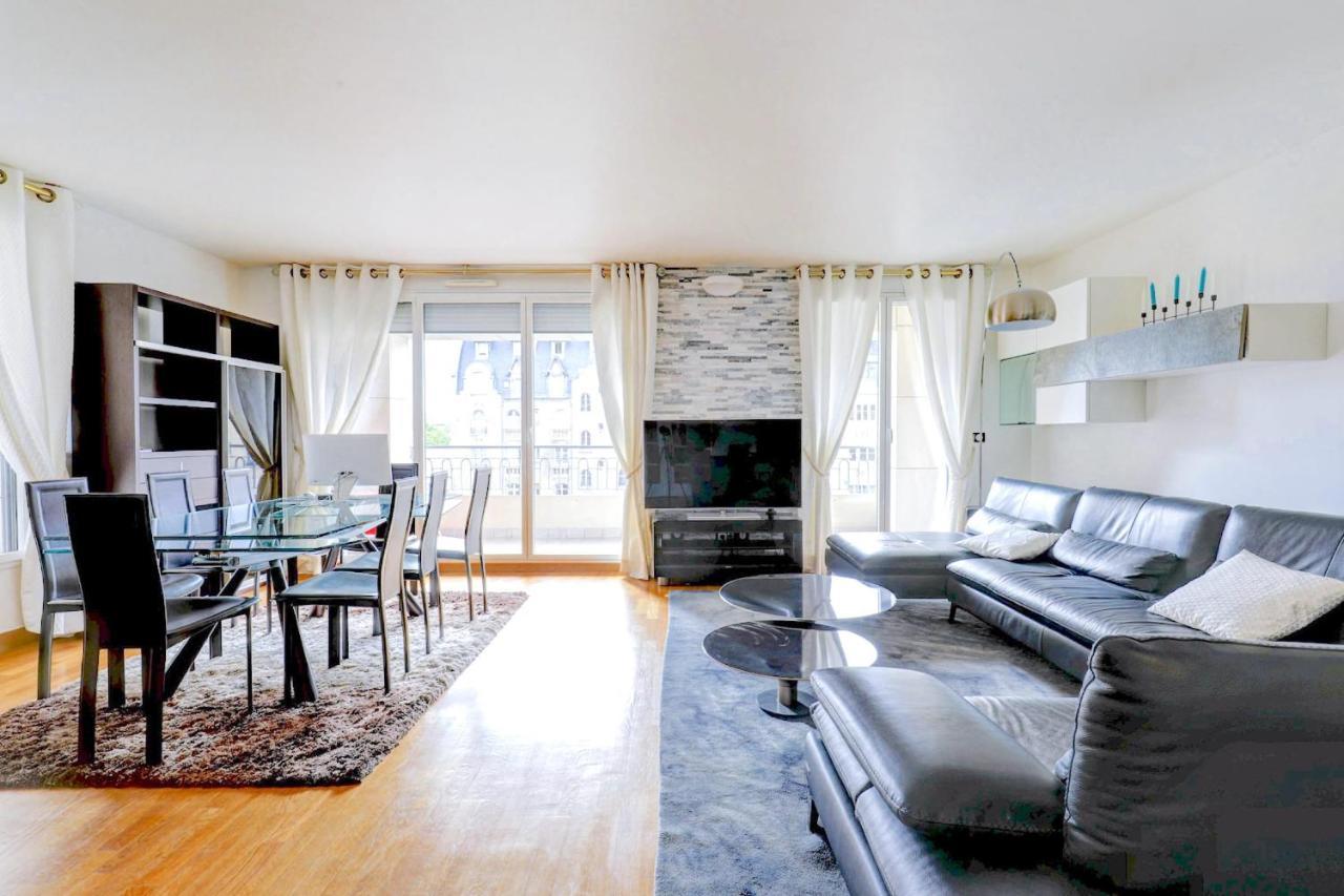Apartment Porte Dauphine With Terrace 16th - No Parties Paris