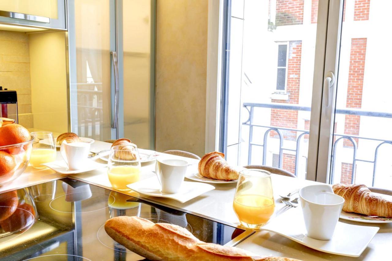 Porte Dauphine With Terrace 16th - No Parties Apartment Paris