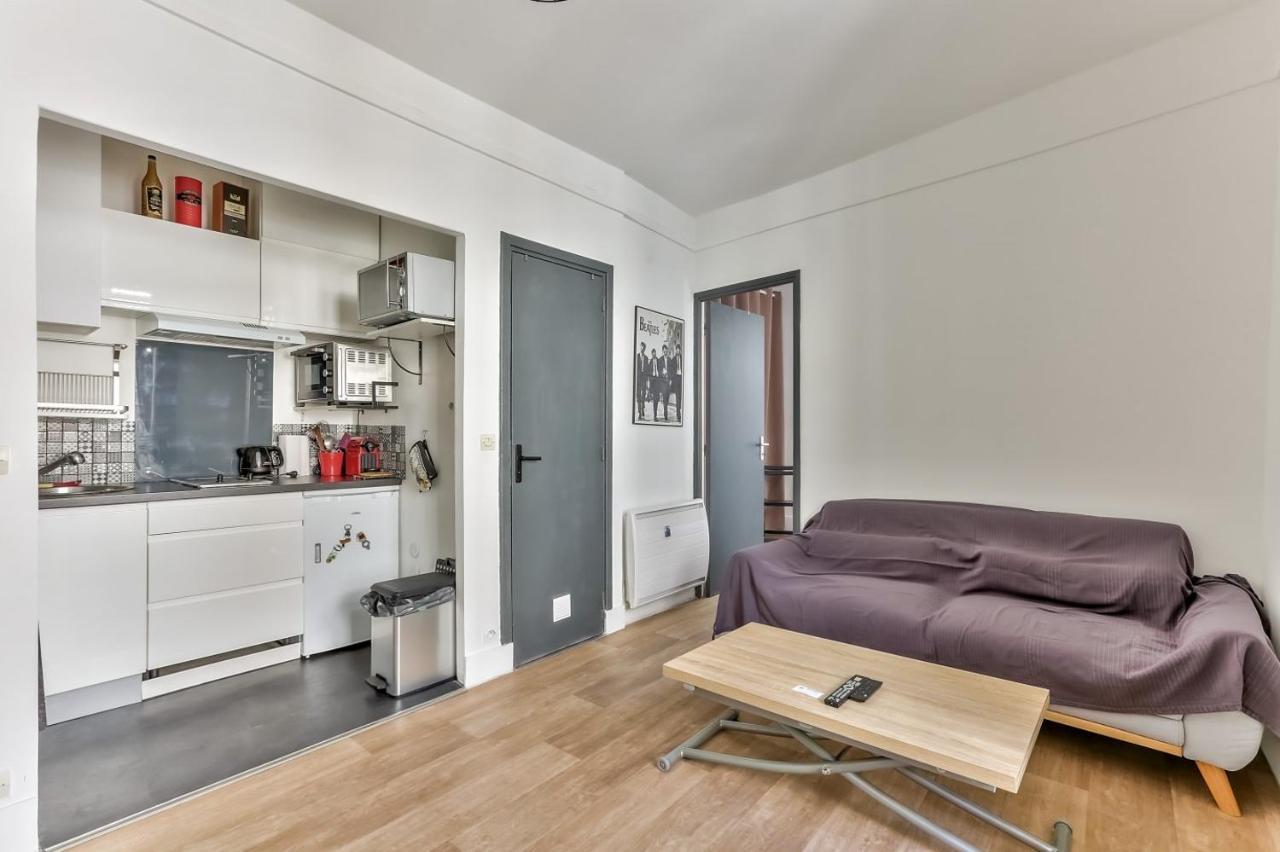 Apartment 2 Flat In The Heart Of Montmartre