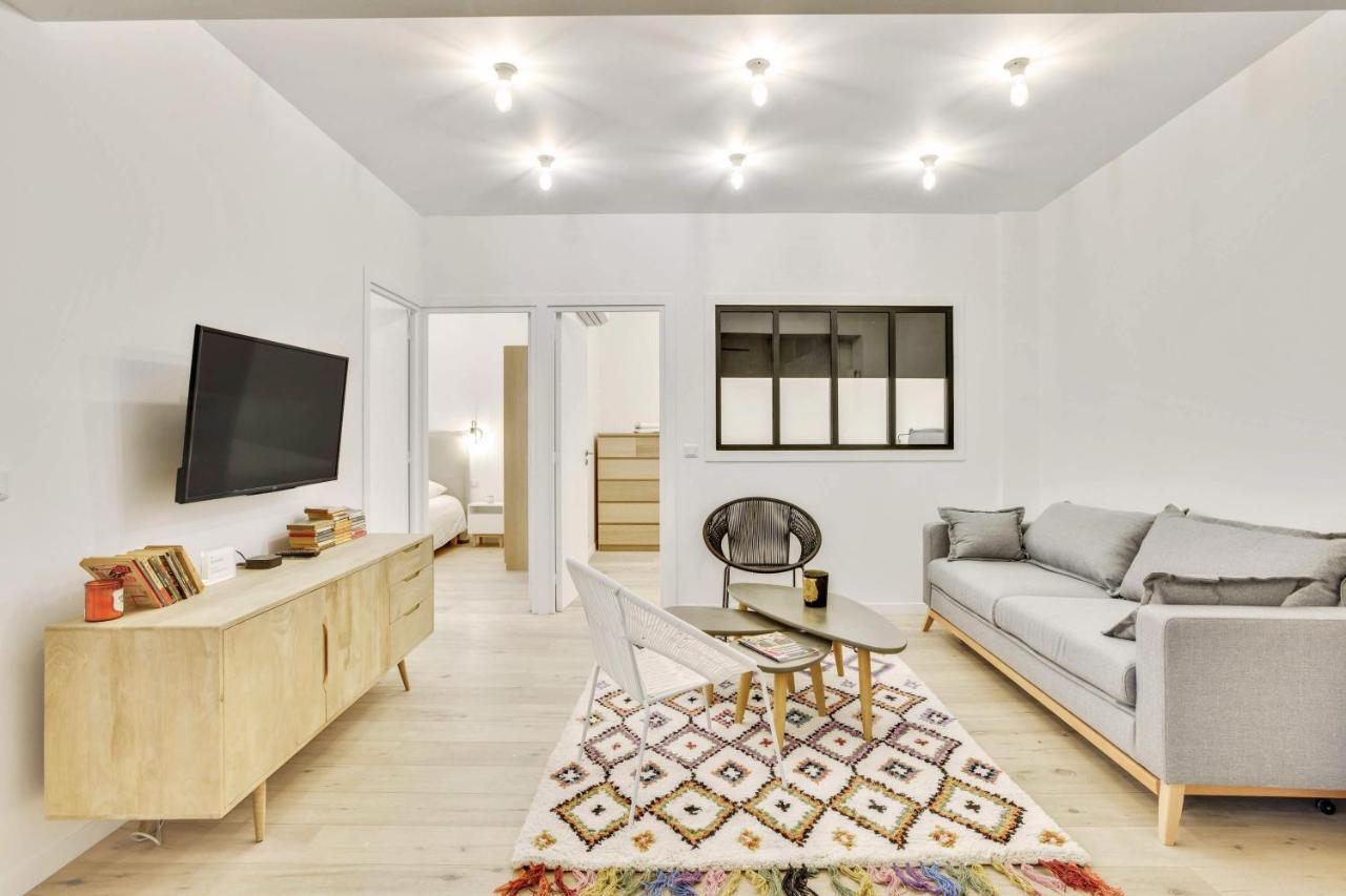& Stylish Renovated Parisian / 6-8 Guests Parigi