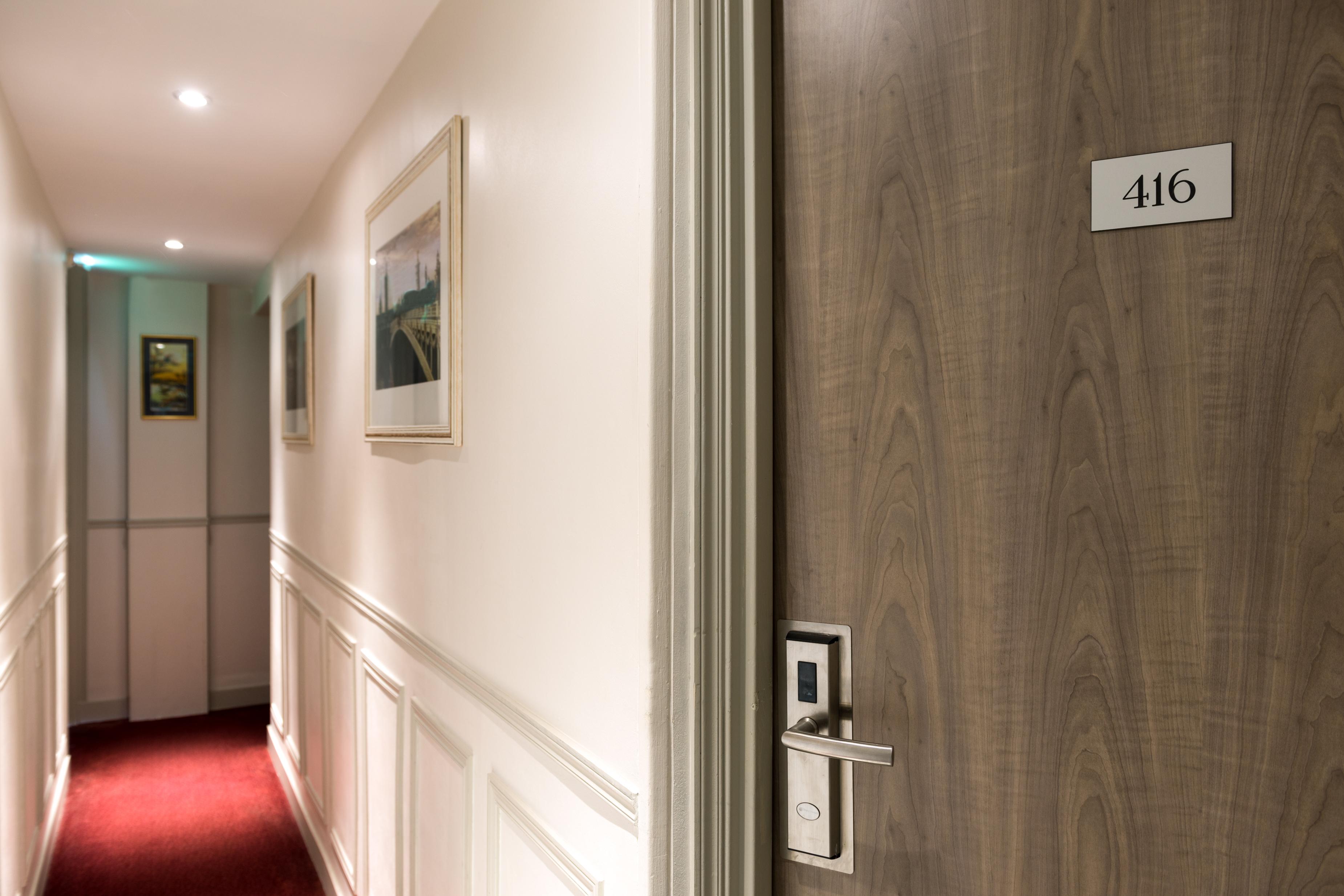 Aston Hotel