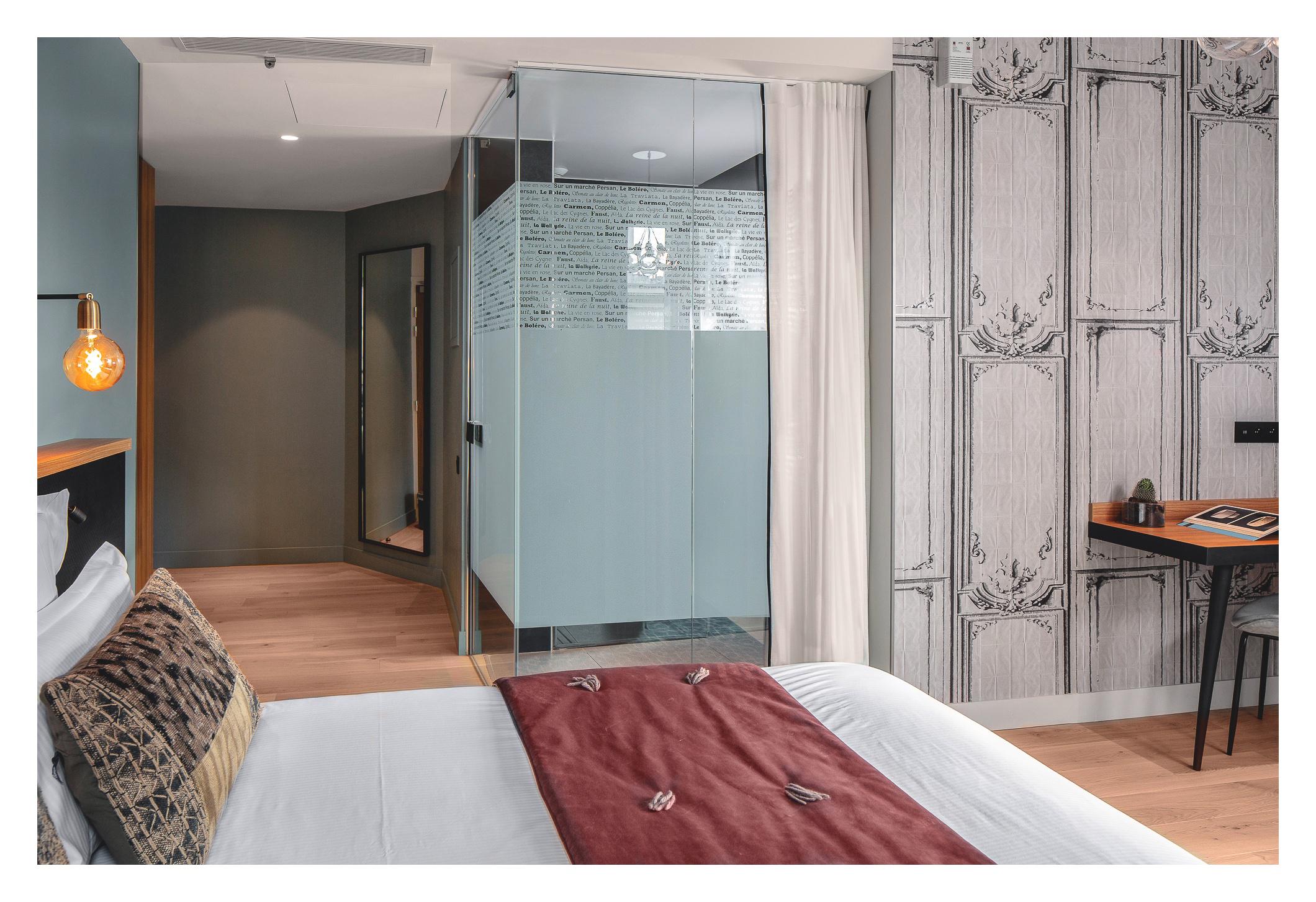 Lyric Opera Hotel Paris