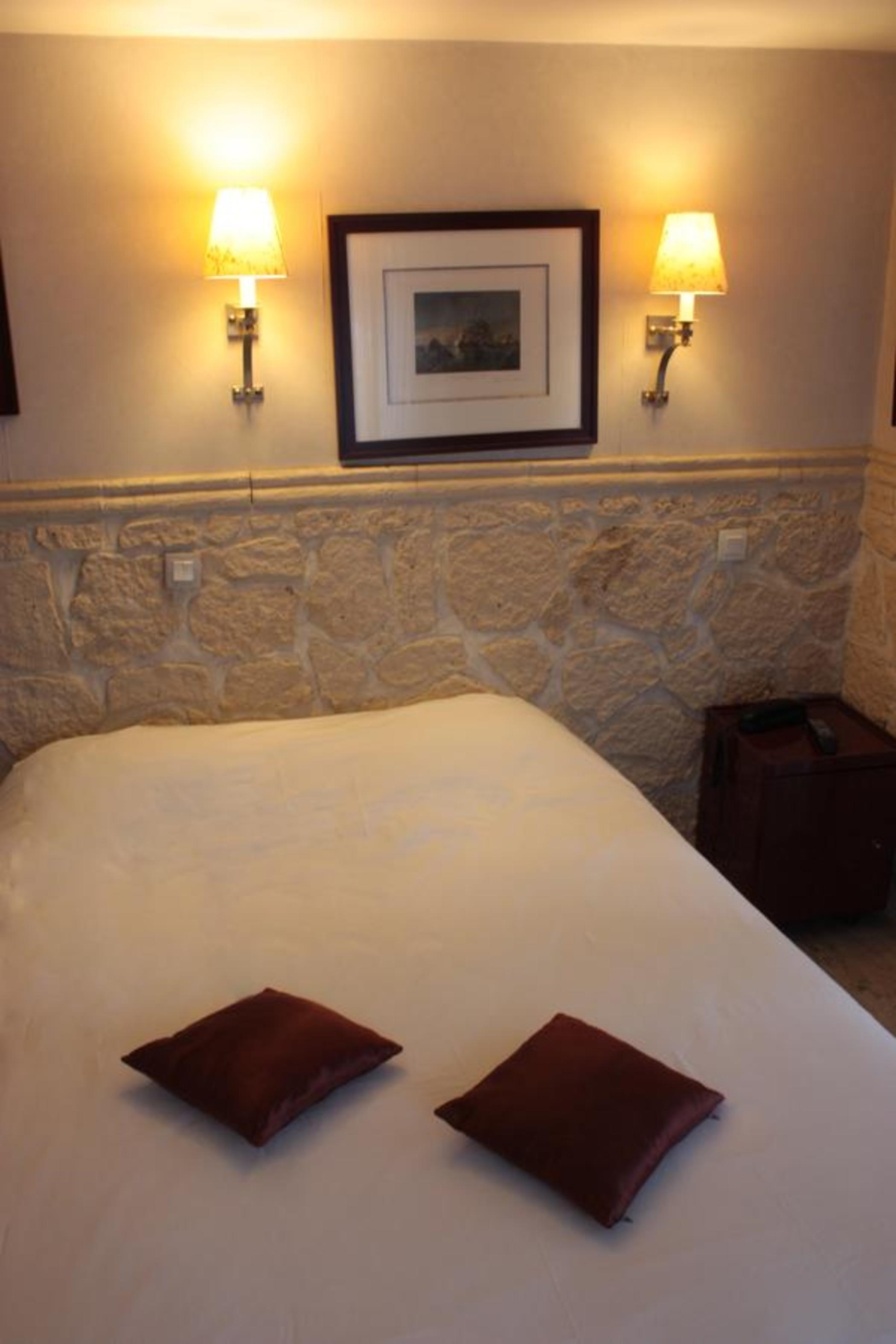 Hauteville Opera 3*