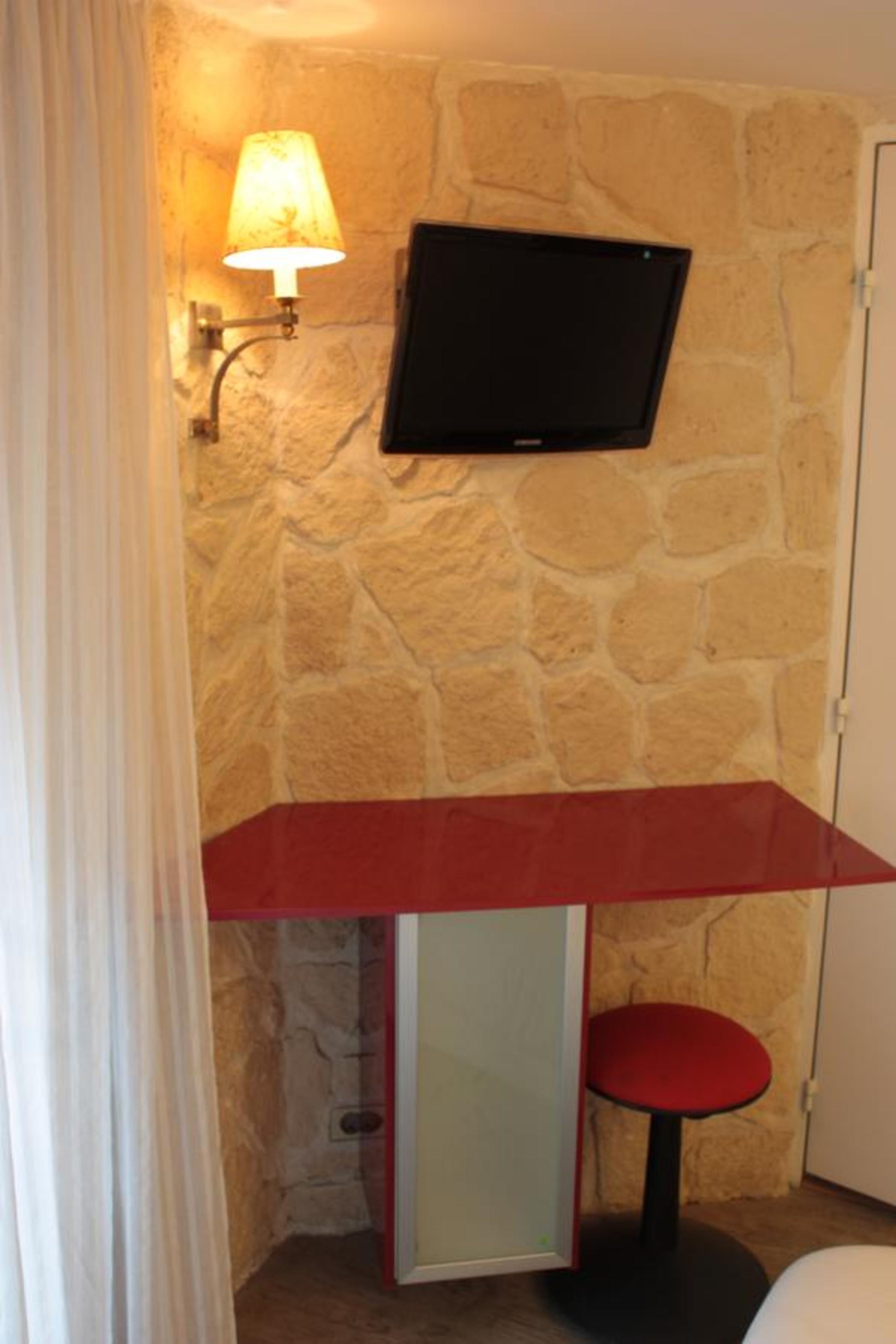 Hotel Hauteville Opera 3*