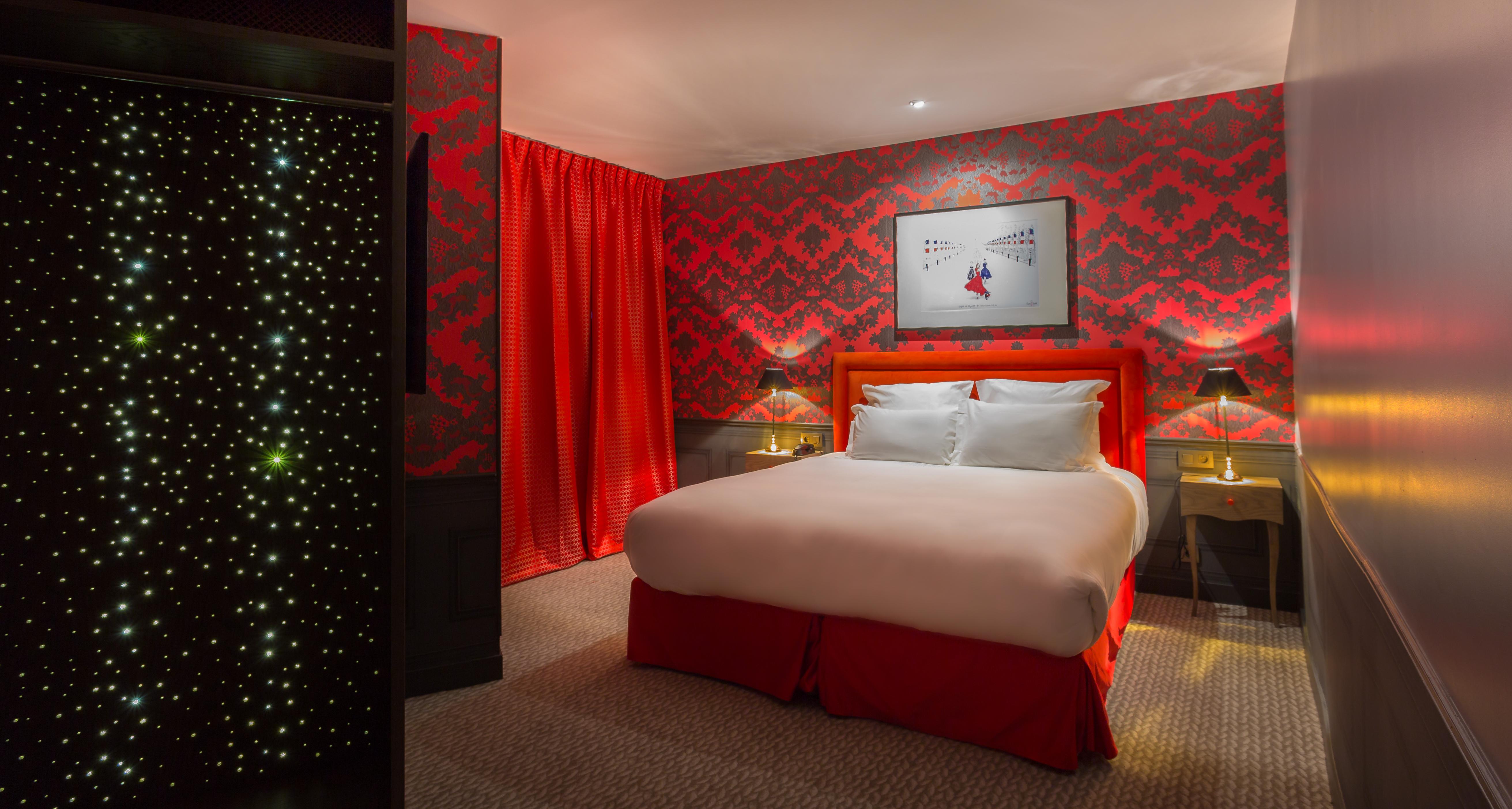 Hotel La Parizienne By Elegancia 3*
