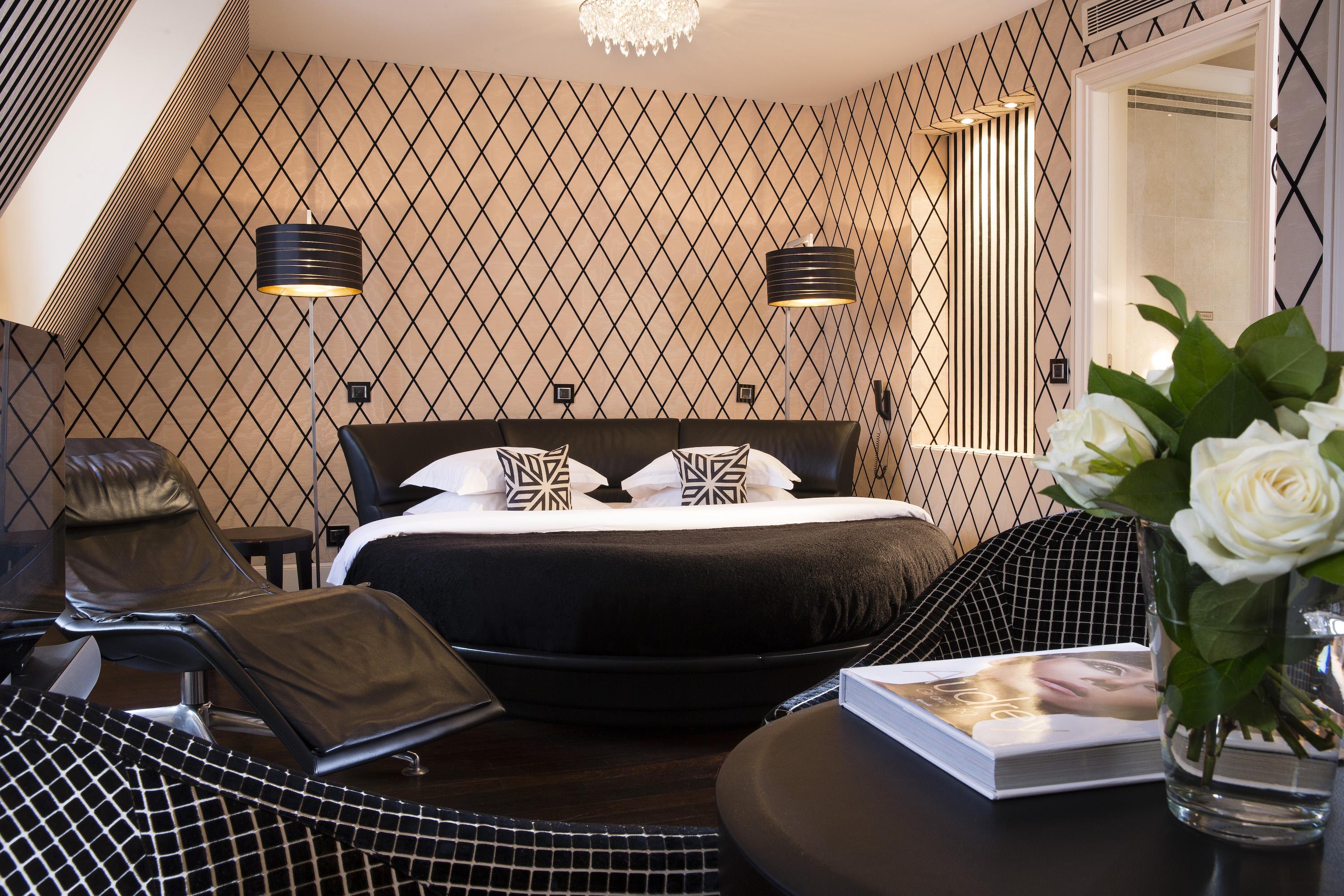 Hotel Ares Eiffel 4*