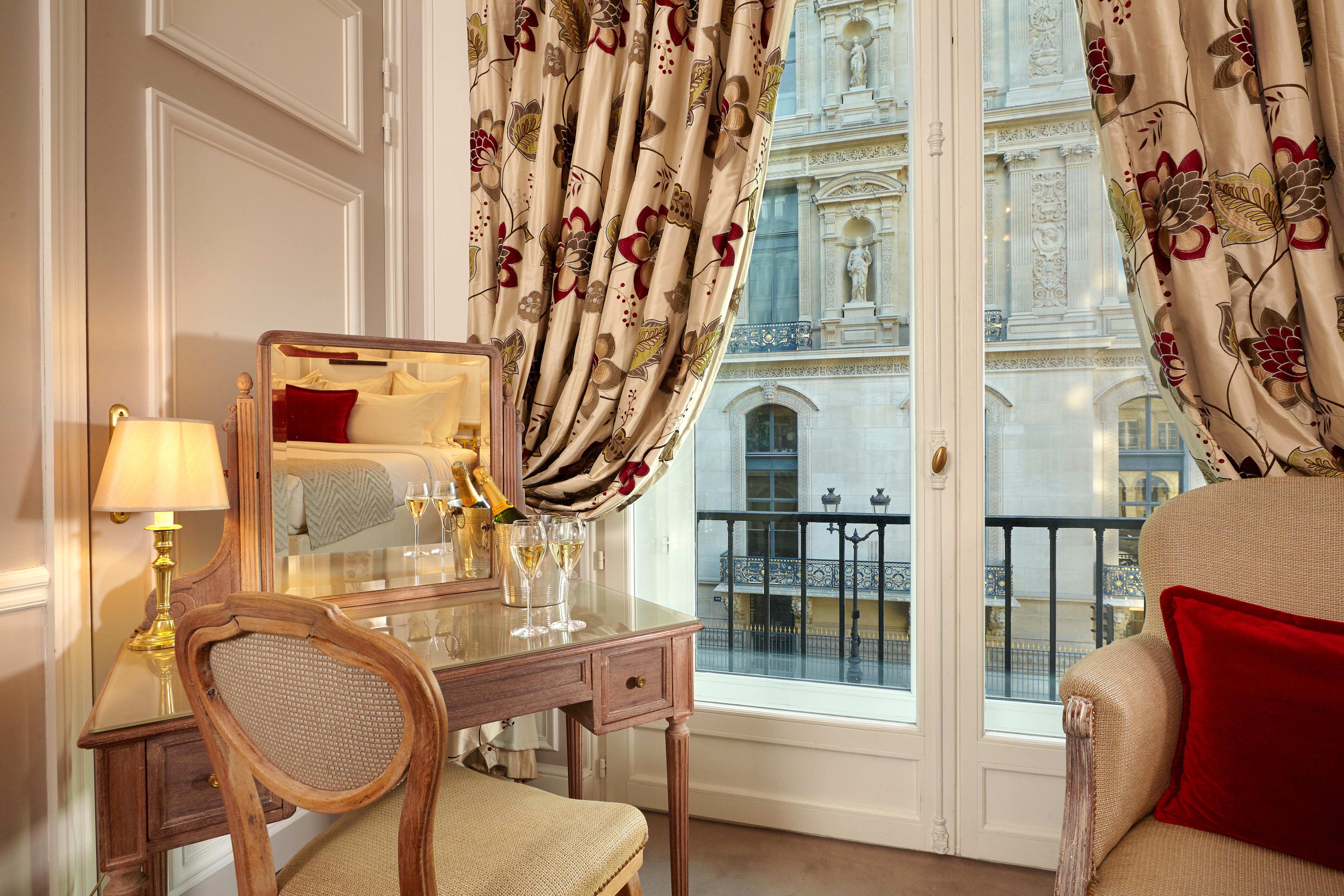 Regina Louvre Hotel 5*