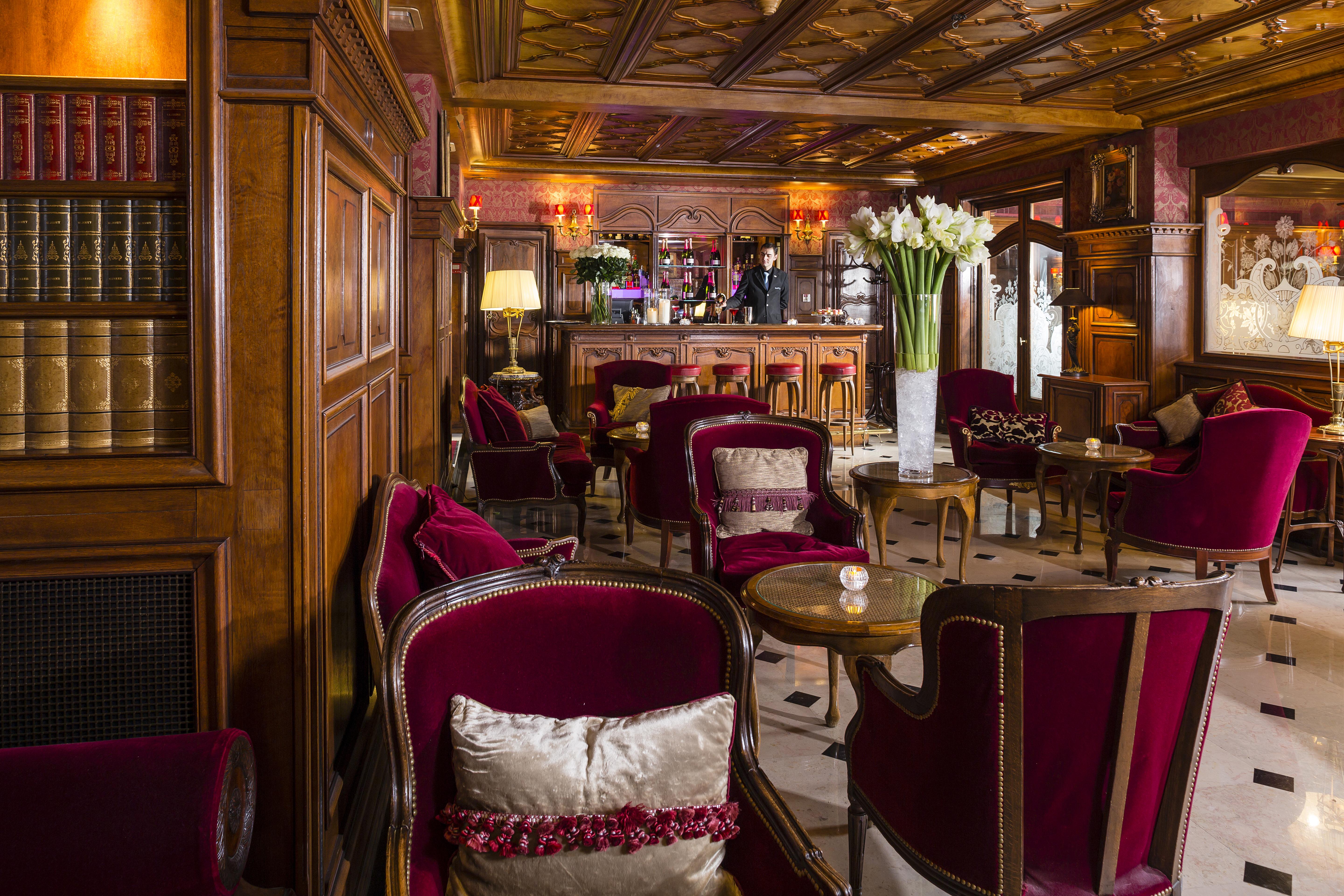 Regina Louvre Hotel