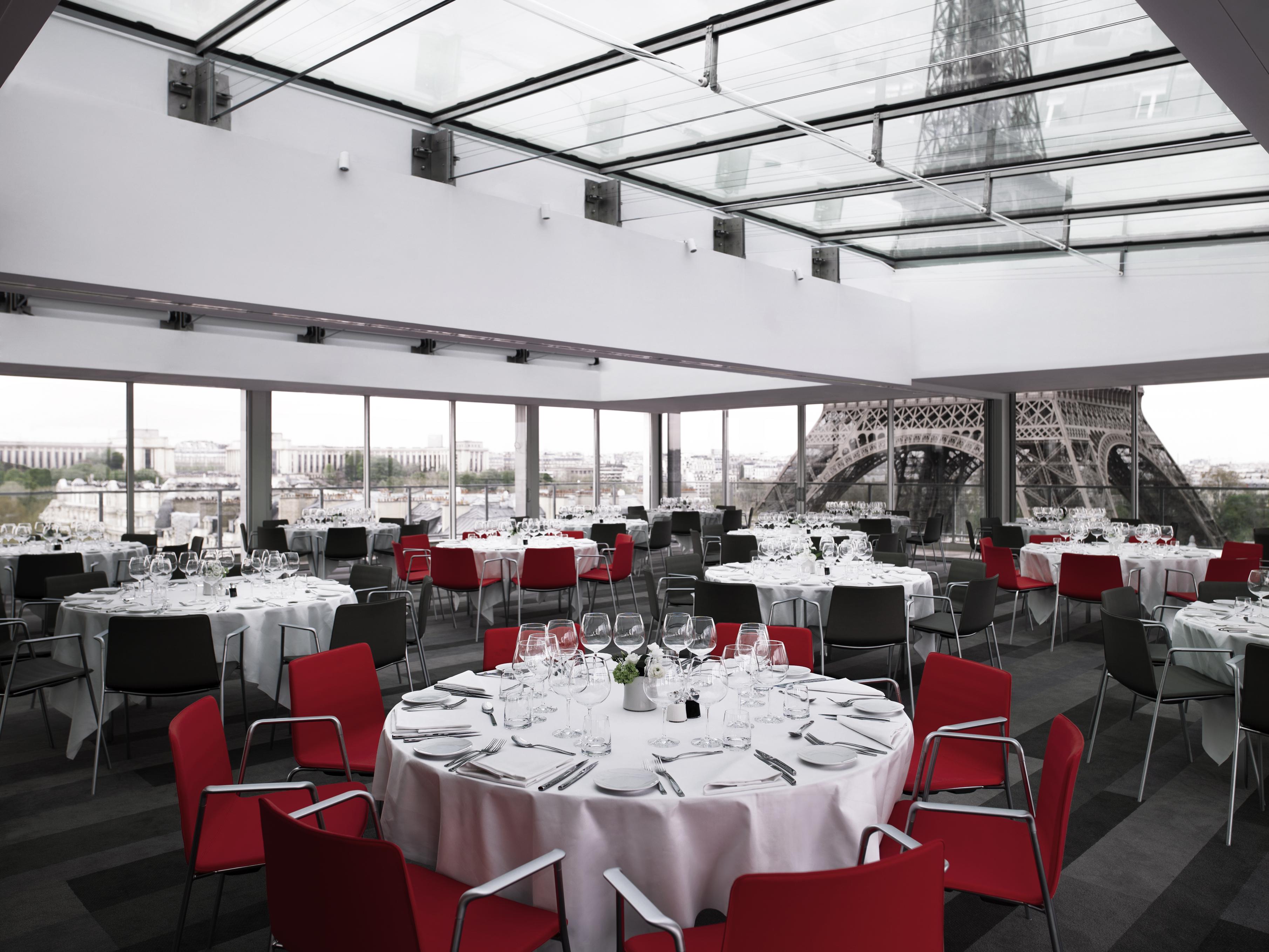 Pullman Tour Eiffel Parigi