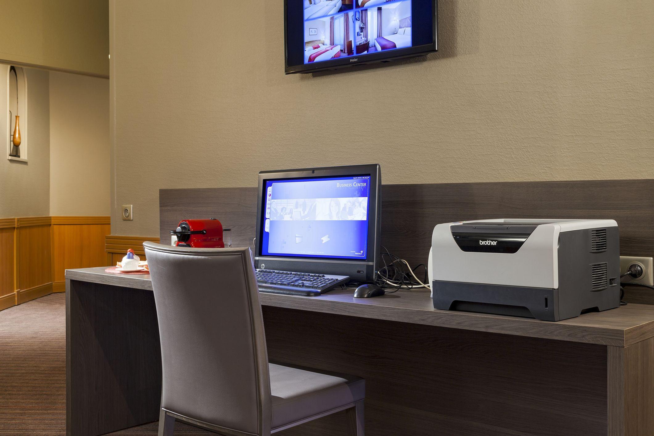 Timhotel Opéra Blanche Fontaine 4*