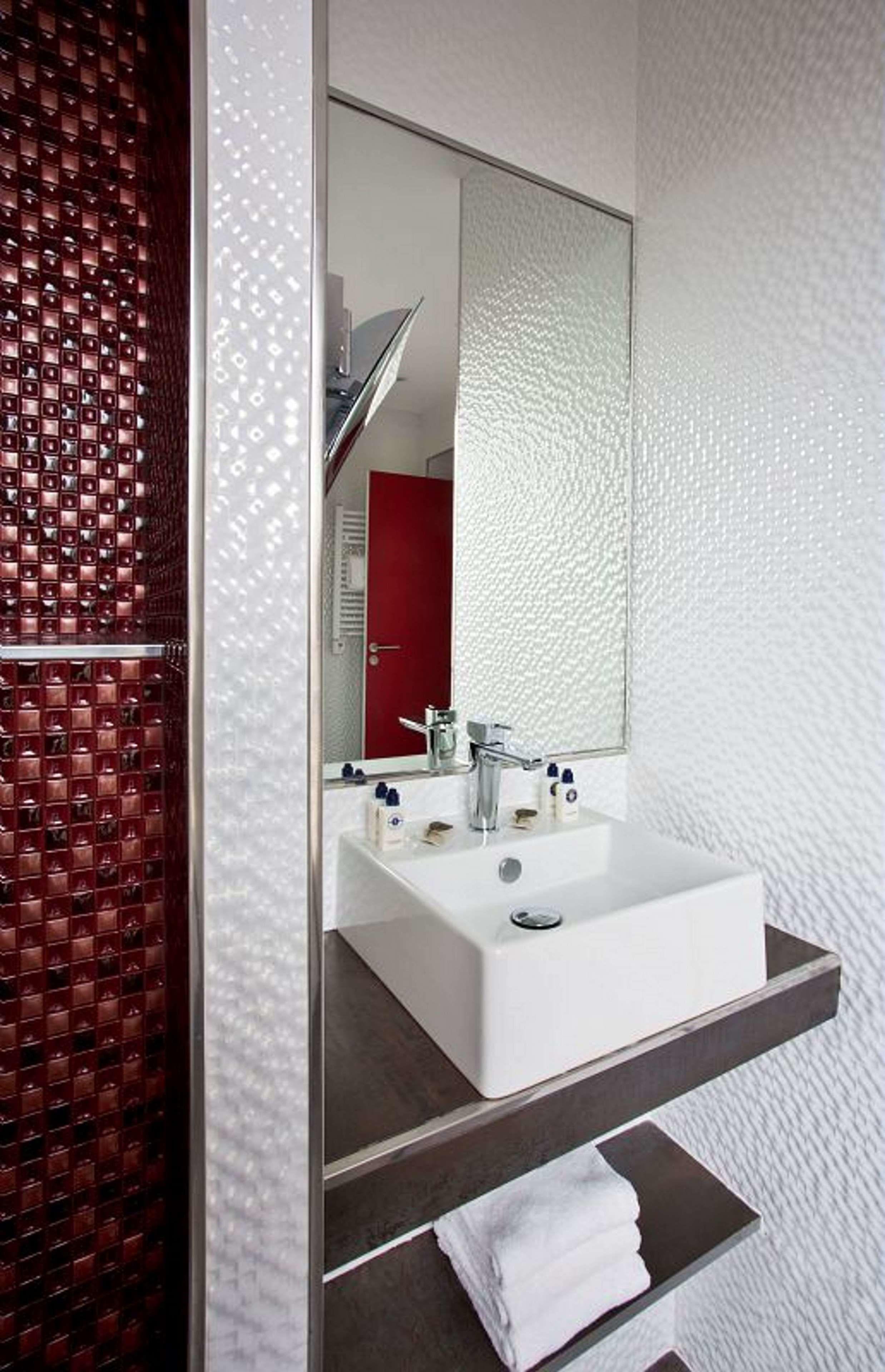 Western Nouvel Orléans Montparnasse 4* Parigi