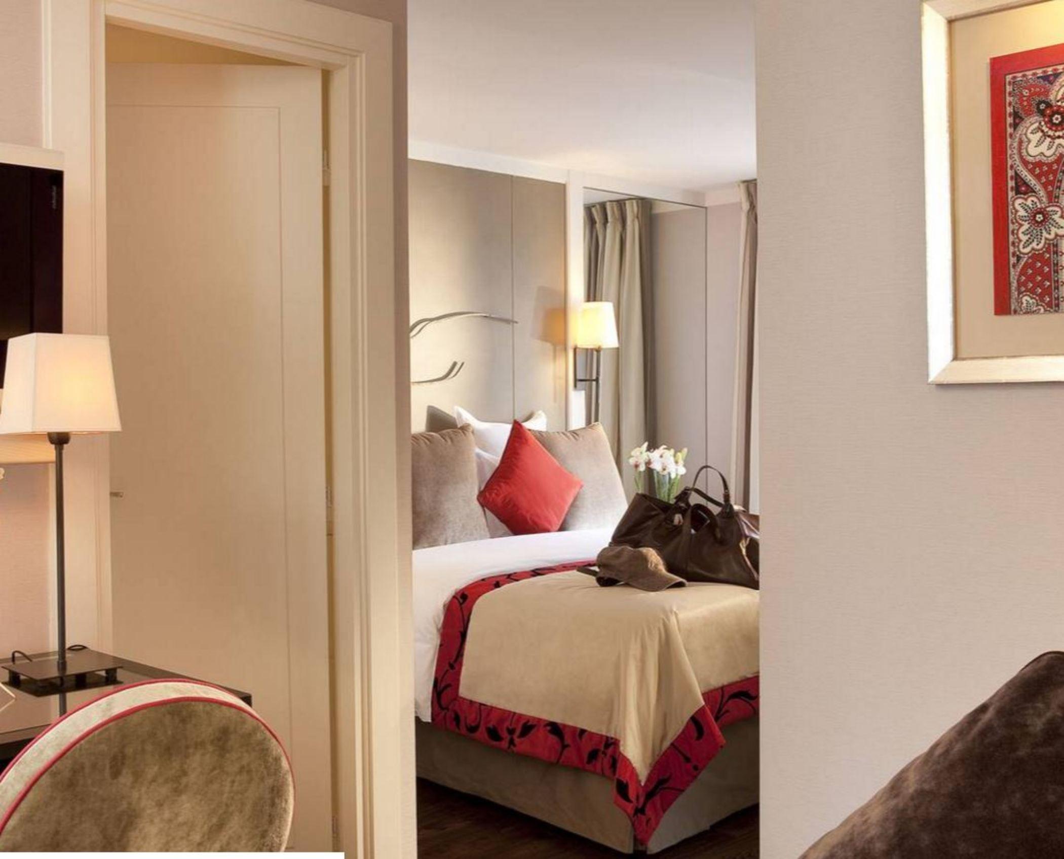 La Madame Hotel