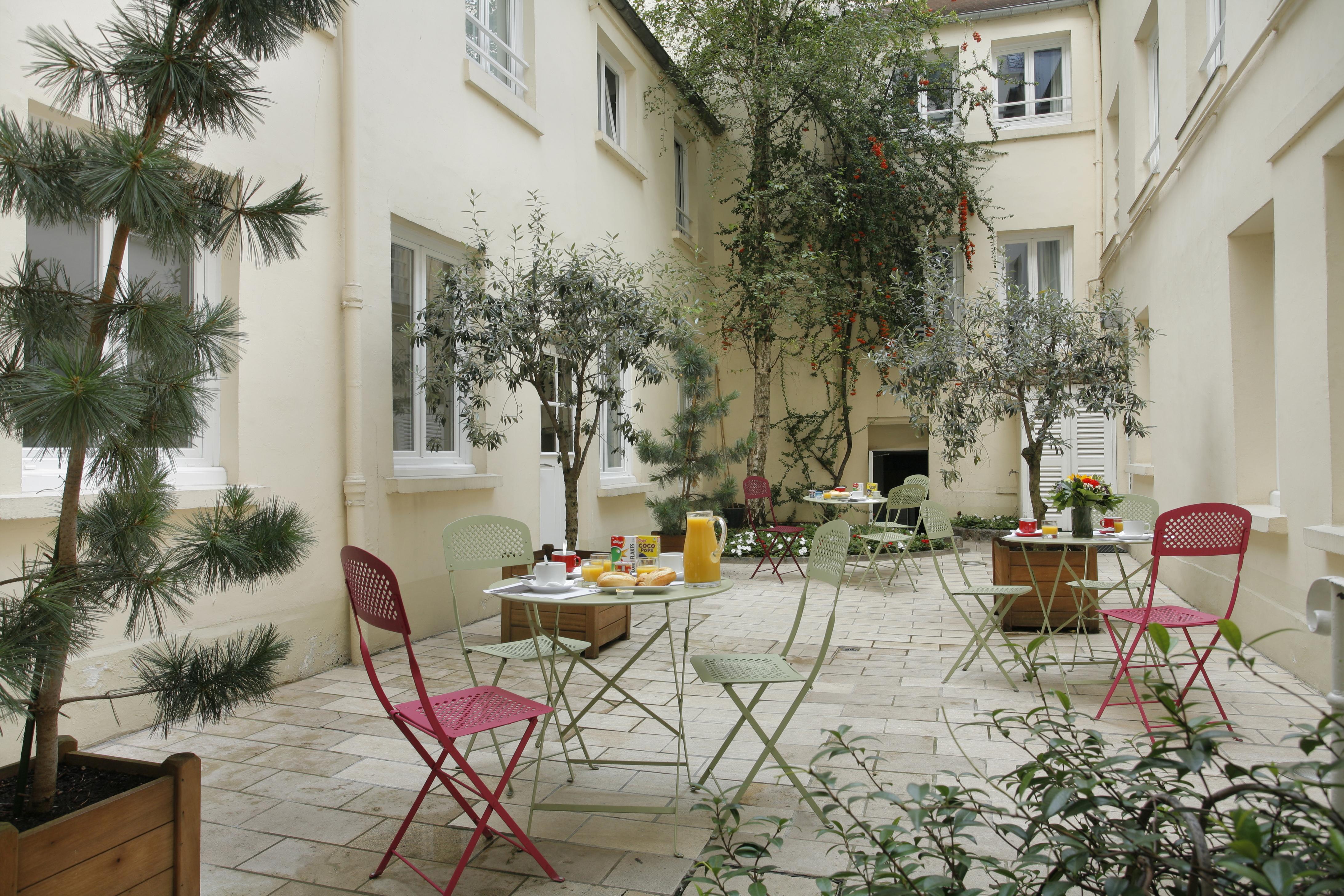 Hotel The Originals City, Lecourbe, Tour Eiffel