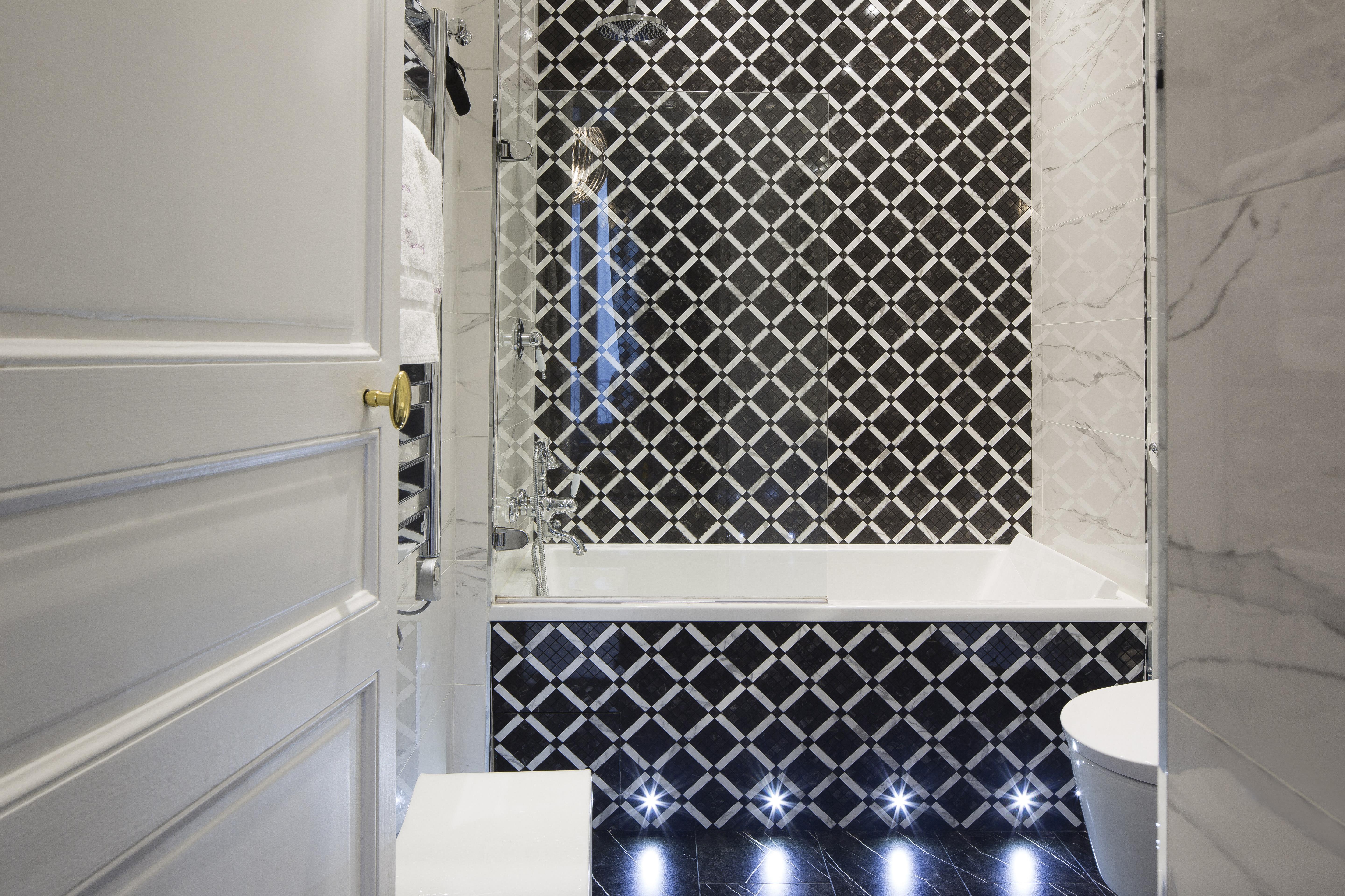 & Spa De Latour Maubourg Paris