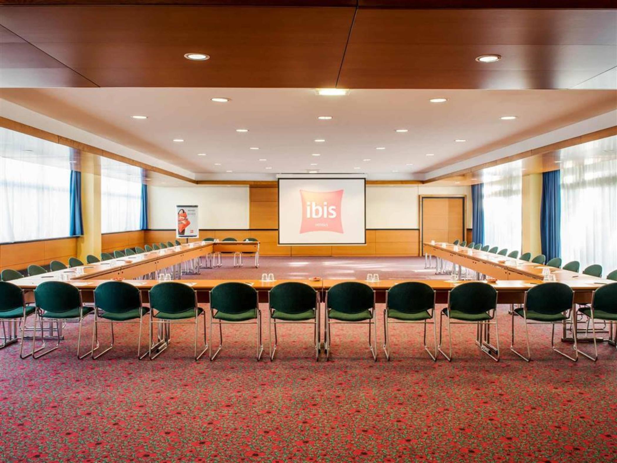 Ibis 17 Clichy-batignolles 3*
