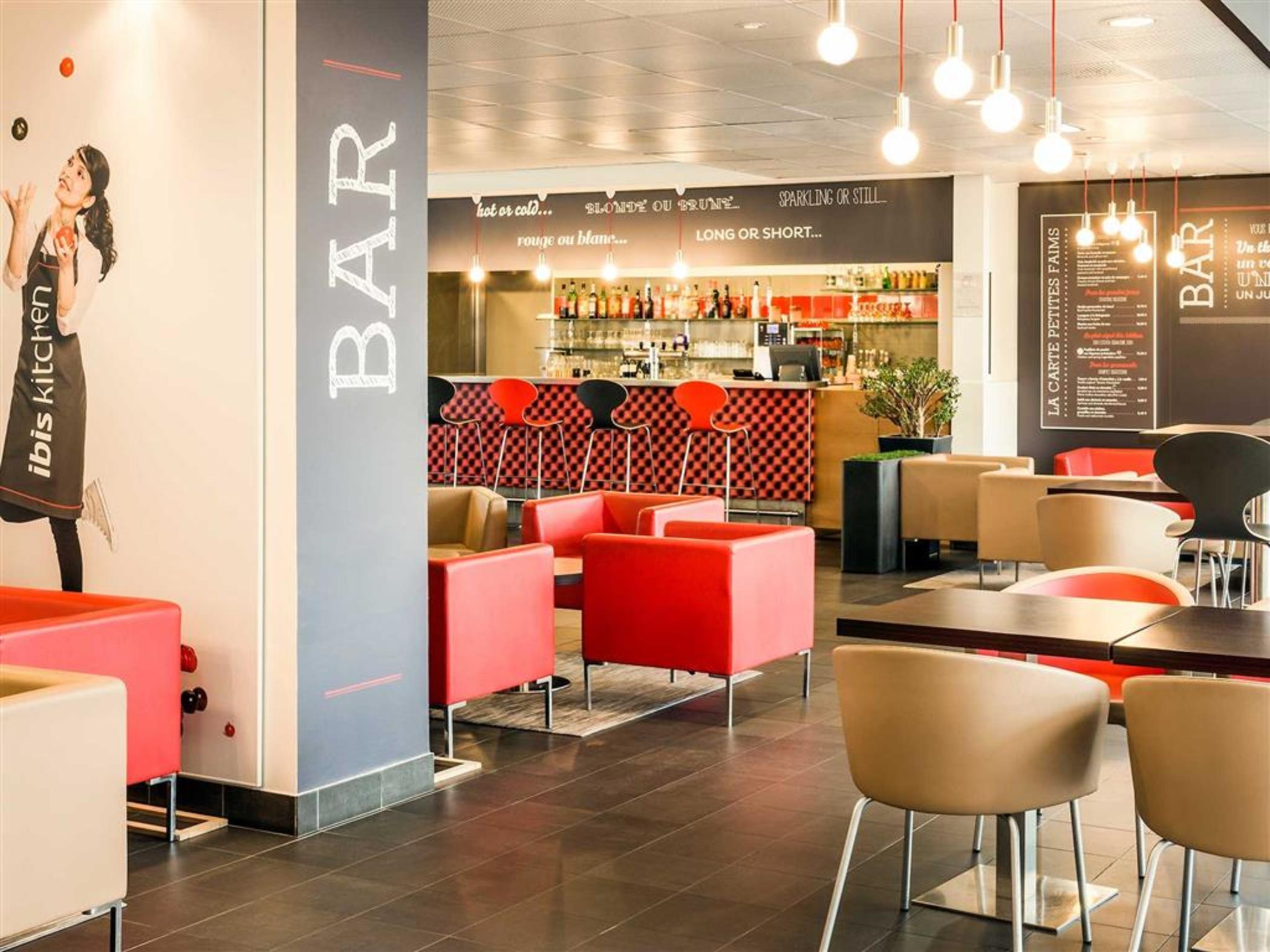 Ibis 17 Clichy-batignolles Hotel 3*