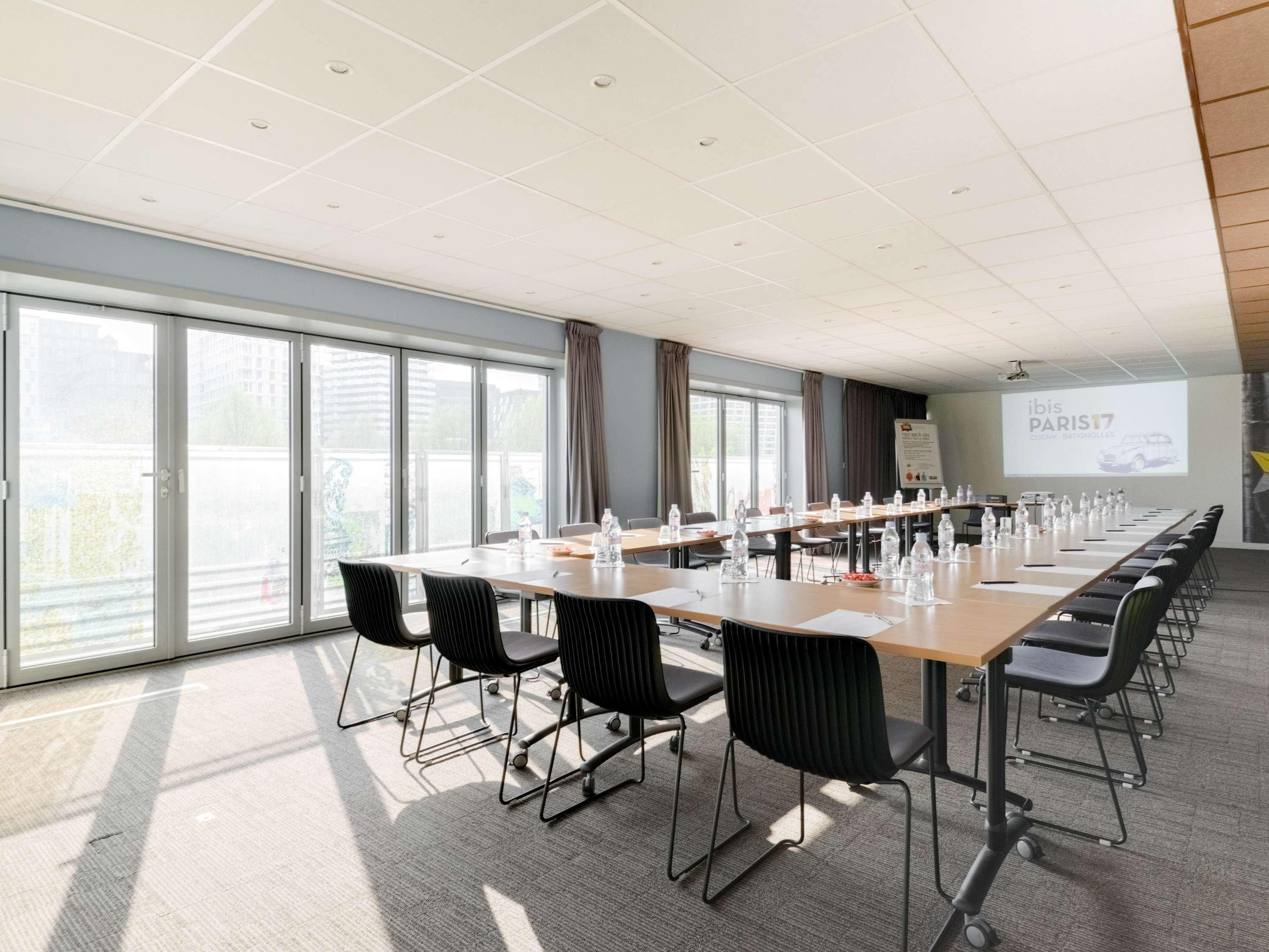 Ibis 17 Clichy-batignolles Hotel 3*