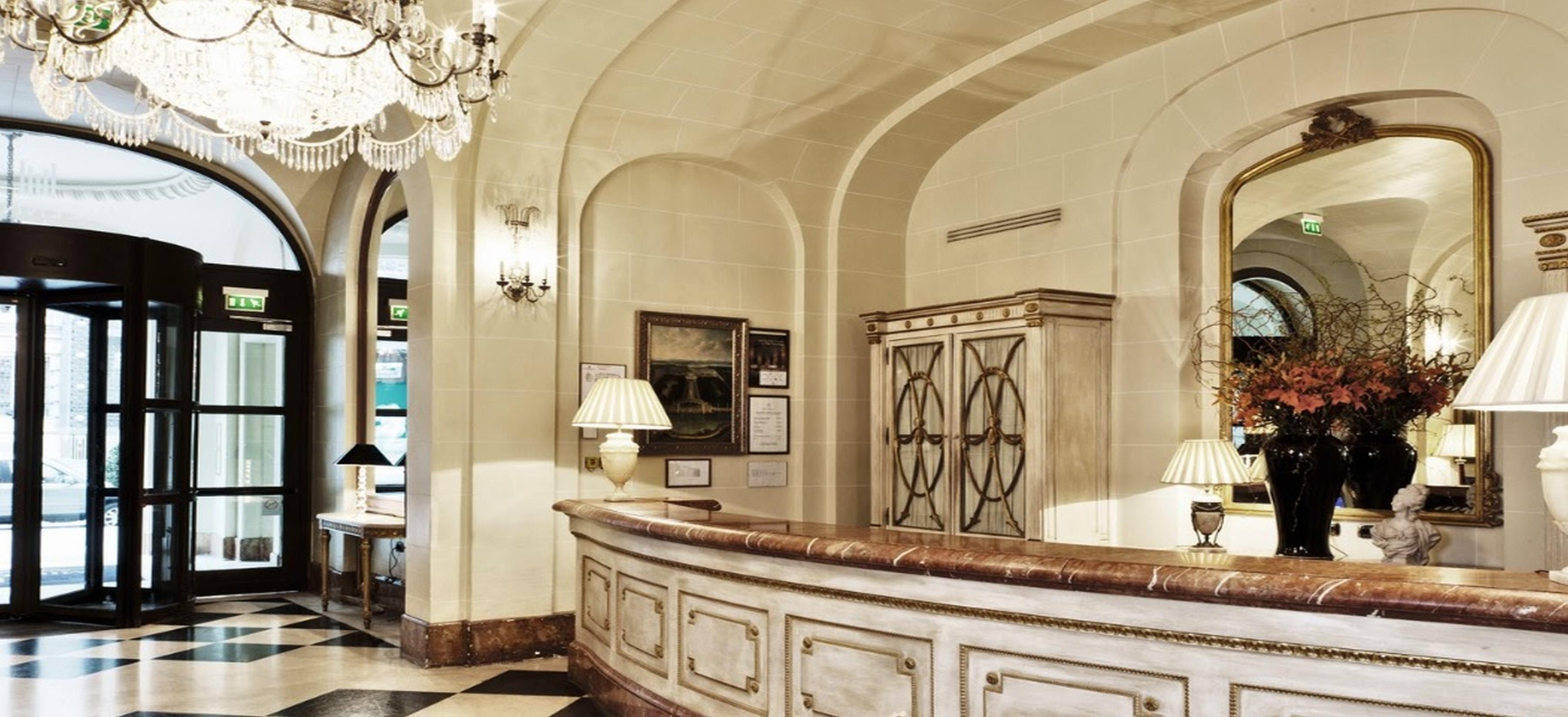 Hotel Millennium Opera 4*