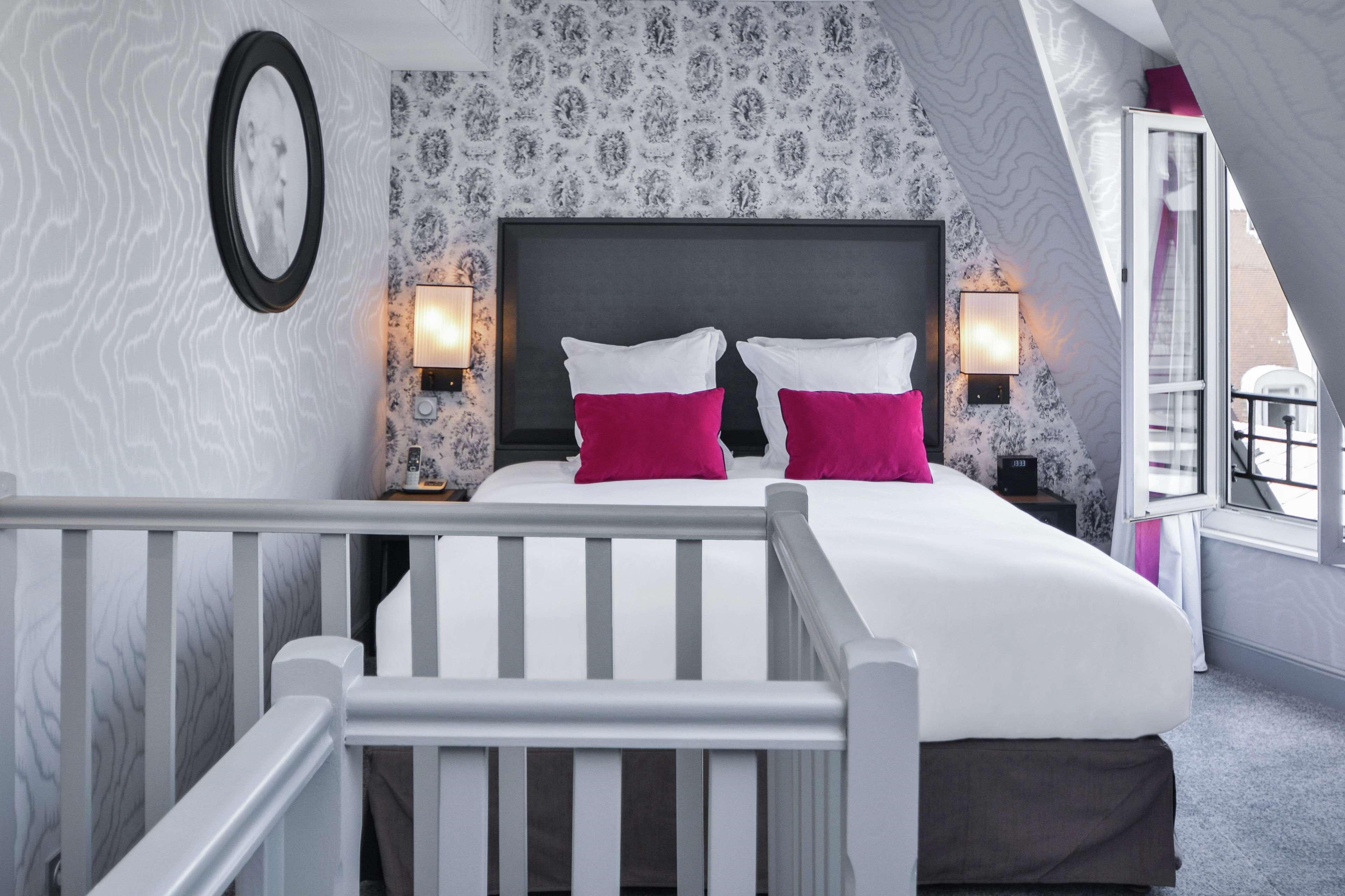 Hotel Maison Astor Paris, Curio Collection By Hilton Parigi