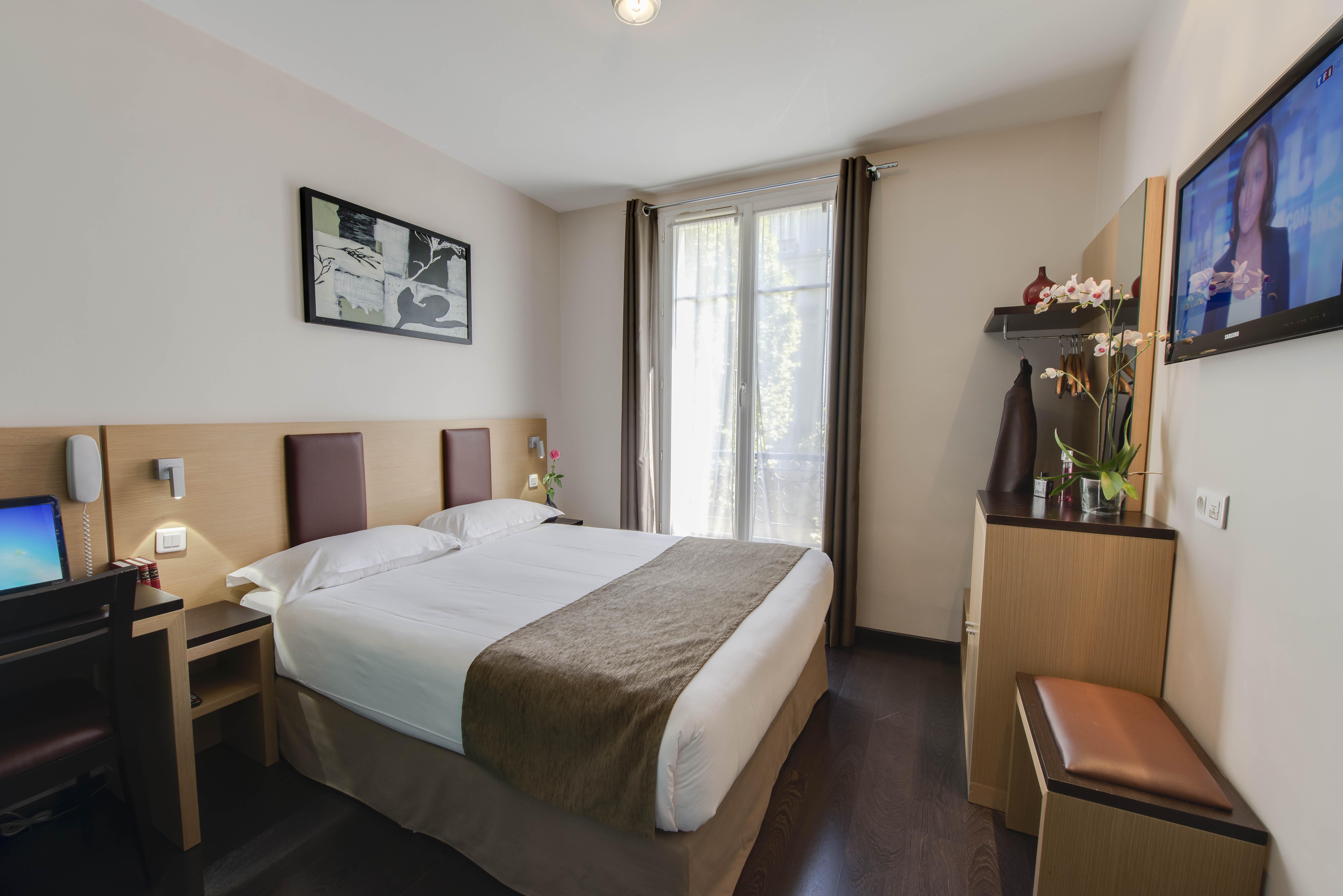 Hotel Source