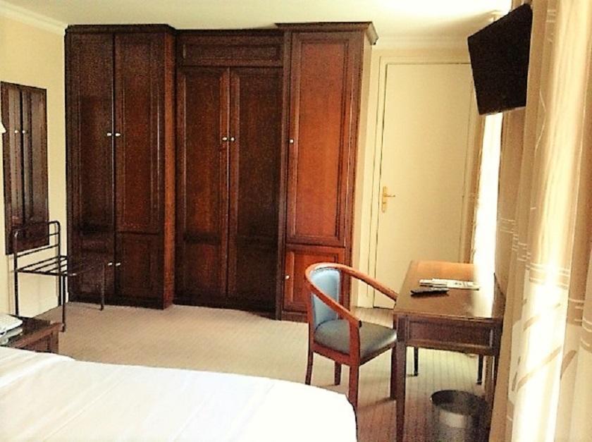 Hotel London 3*